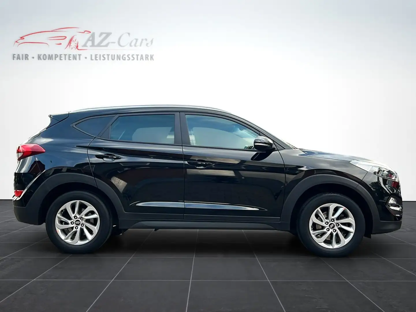 Hyundai TUCSON blue Advantage 2WD*1.HAND*NAVI*KAMERA*AHK Schwarz - 1