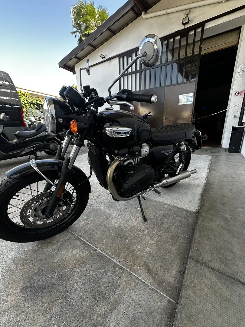 Triumph Bonneville T100 - 2