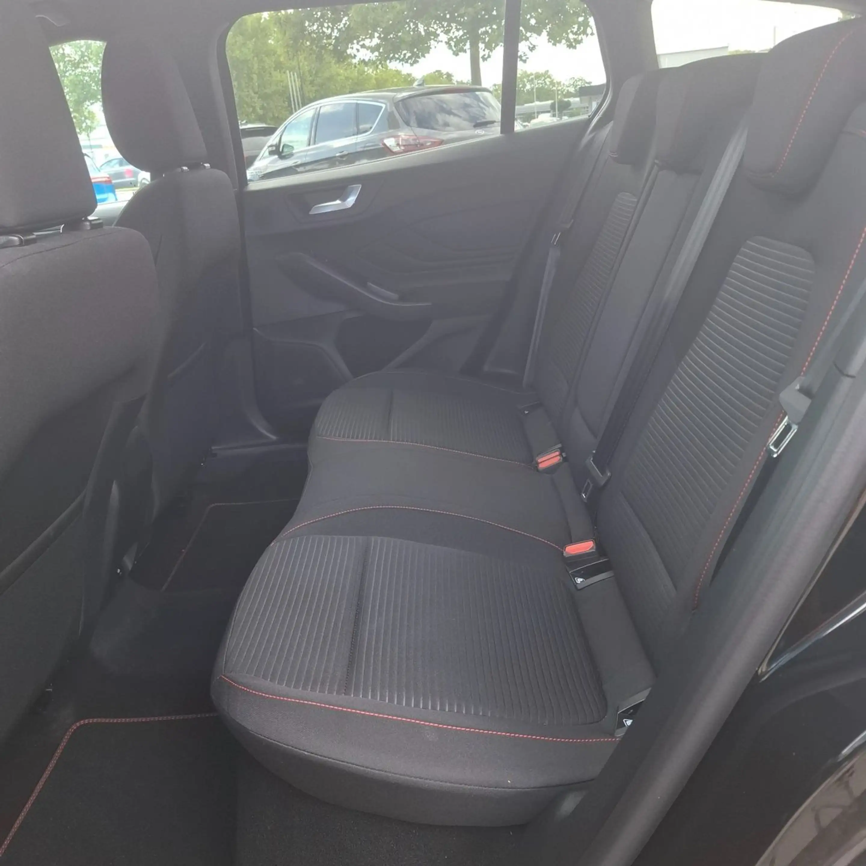 Ford Focus ST-Line X  ACC+Panoramadach+Head-Up+B&O — photo 11