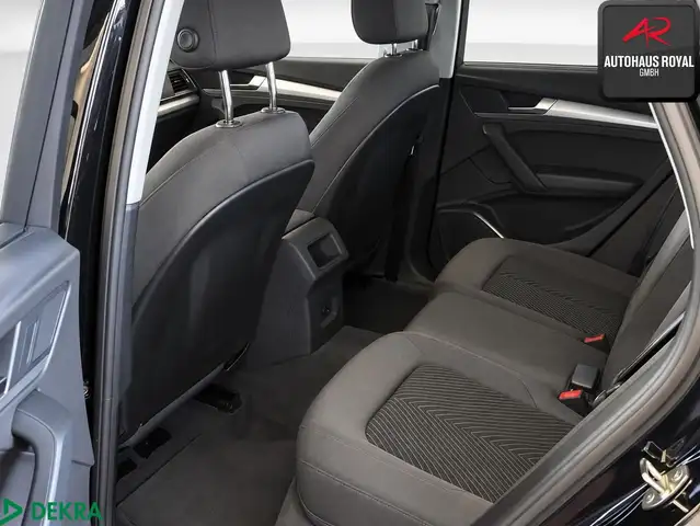 Audi Q5 view 5
