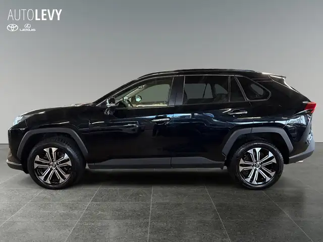 Toyota Rav4 view 3