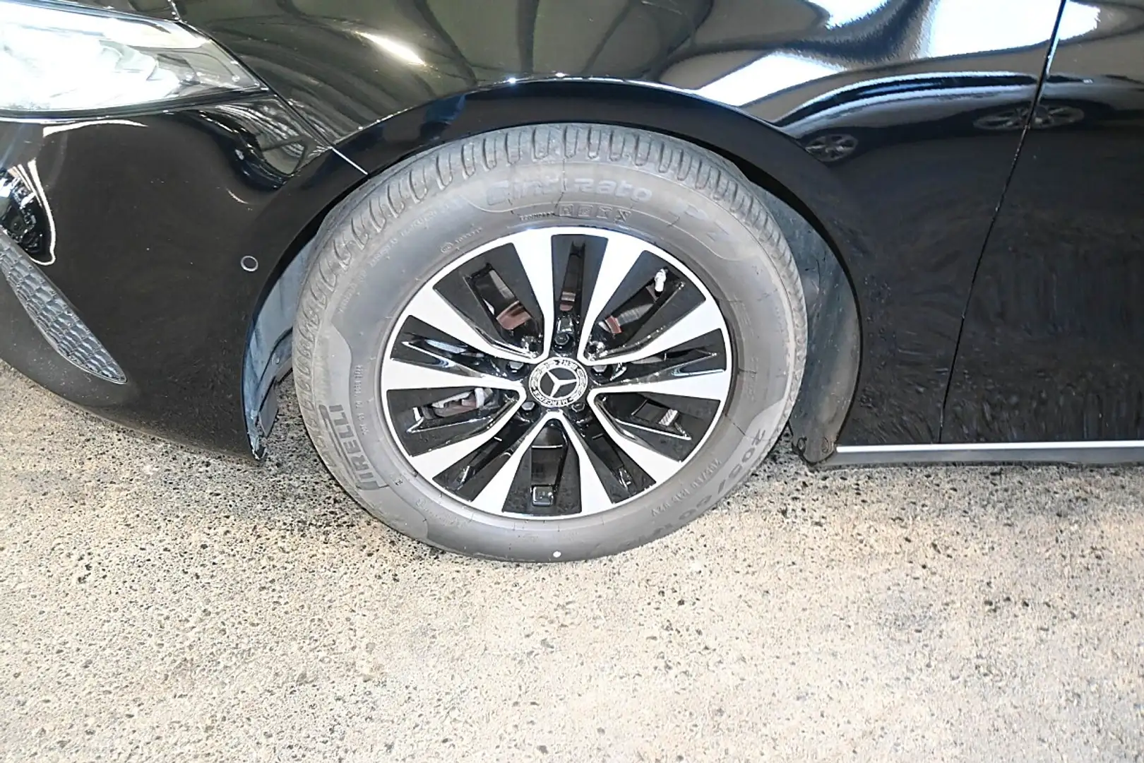 Mercedes-Benz A 200 d ; LED, R-Kamera, Tempomat, Sitzhzg Schwarz - 2