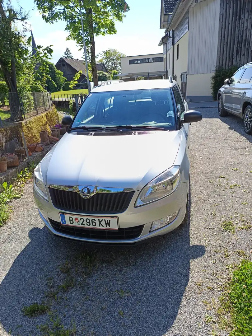 Skoda Fabia 1.2 HTP Combi Easy - 2