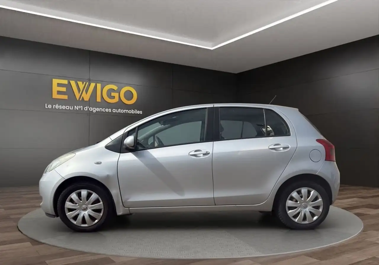 Toyota Yaris Yaris — photo 14