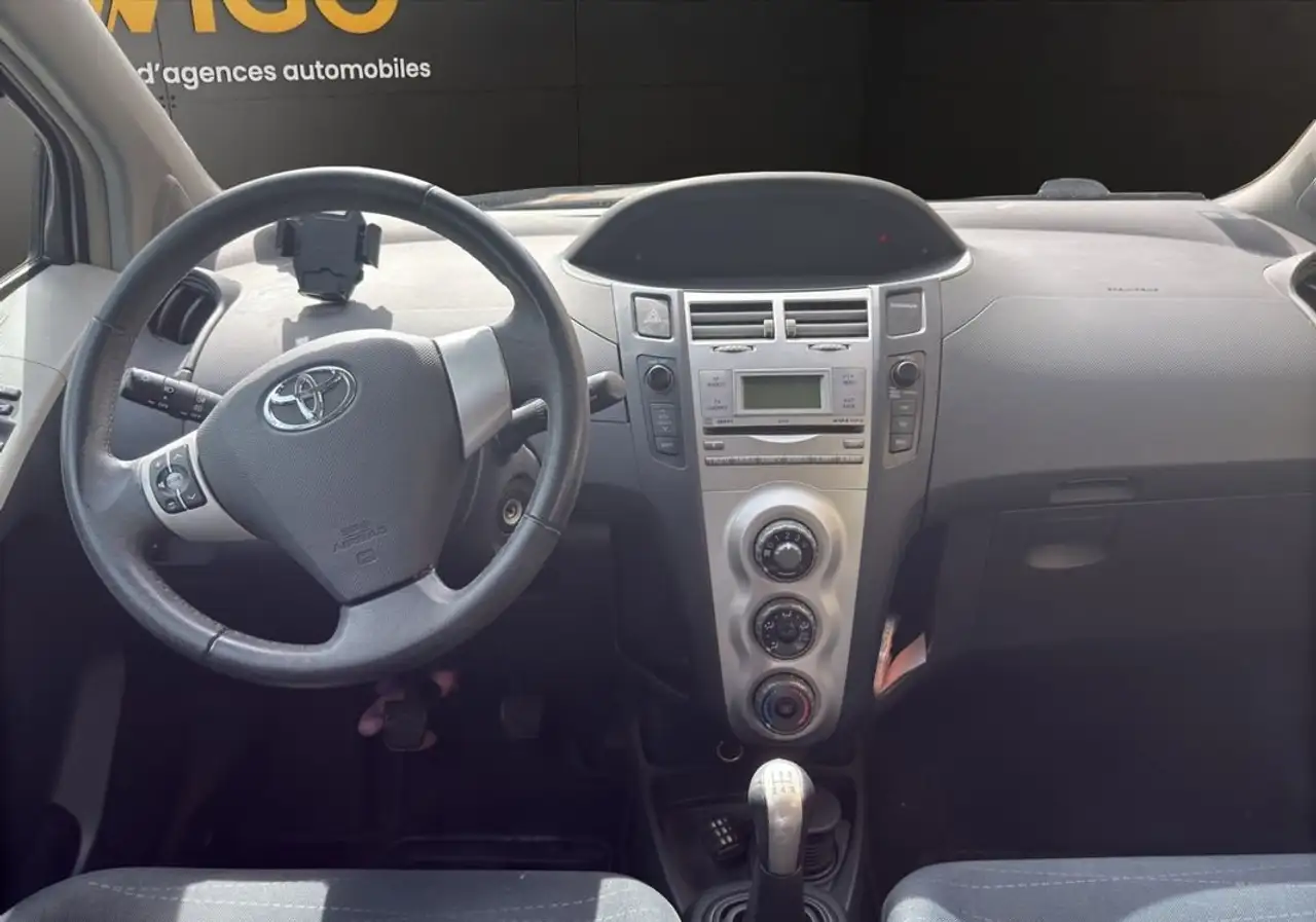 Toyota Yaris Yaris — photo 3