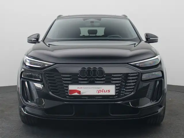 Audi Q6 E-Tron view 3