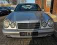 Mercedes-Benz E 200 Grau - thumbnail 3