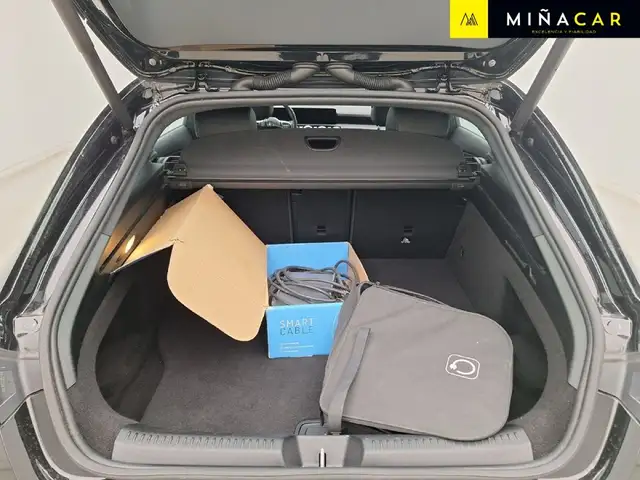 Mercedes-Benz Cla view 6