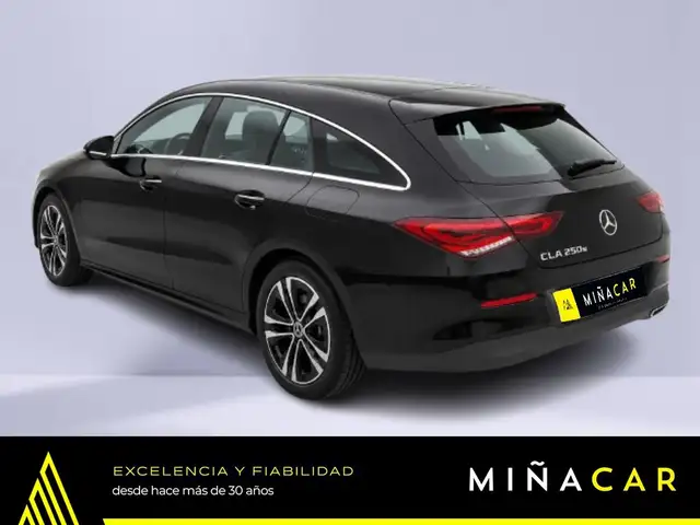 Mercedes-Benz Cla view 2