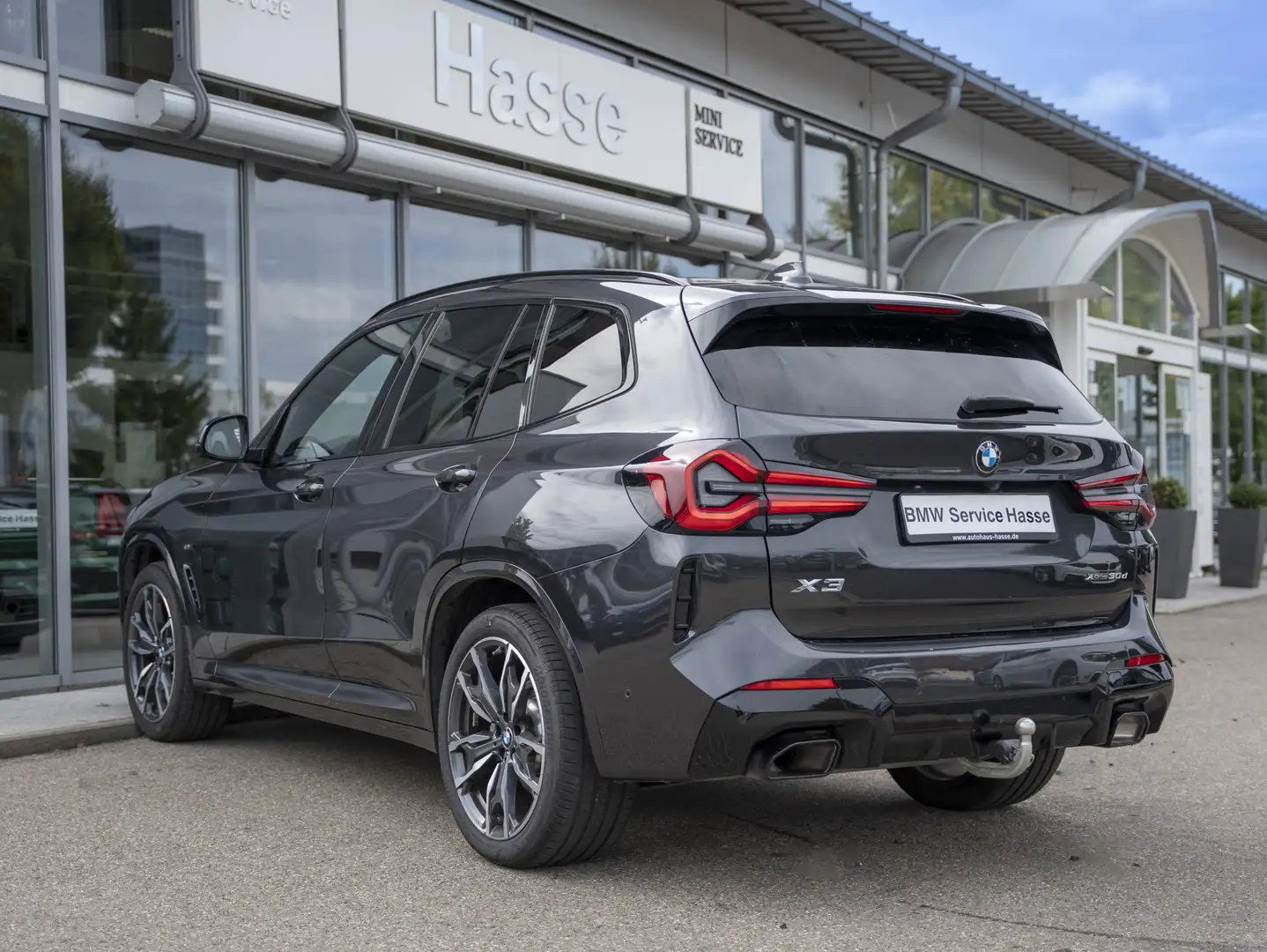 BMW X3 xDrive30d M-Sport +20Z PANO AHK elSITZ HUD DrAs Grau - 2