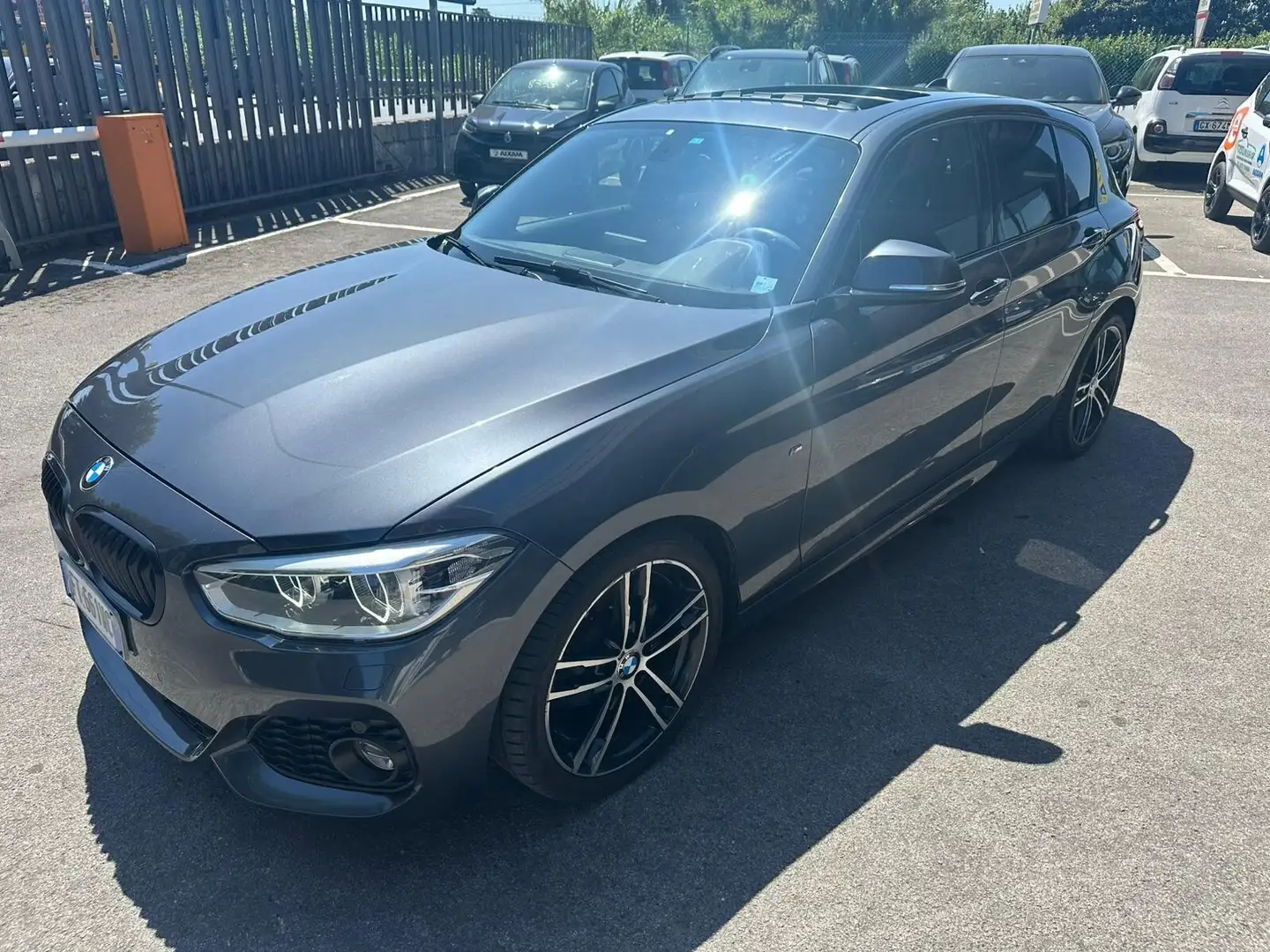 BMW 118 118d 5p. Msport Gris - 1