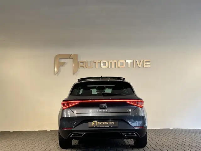 Seat Leon view 5