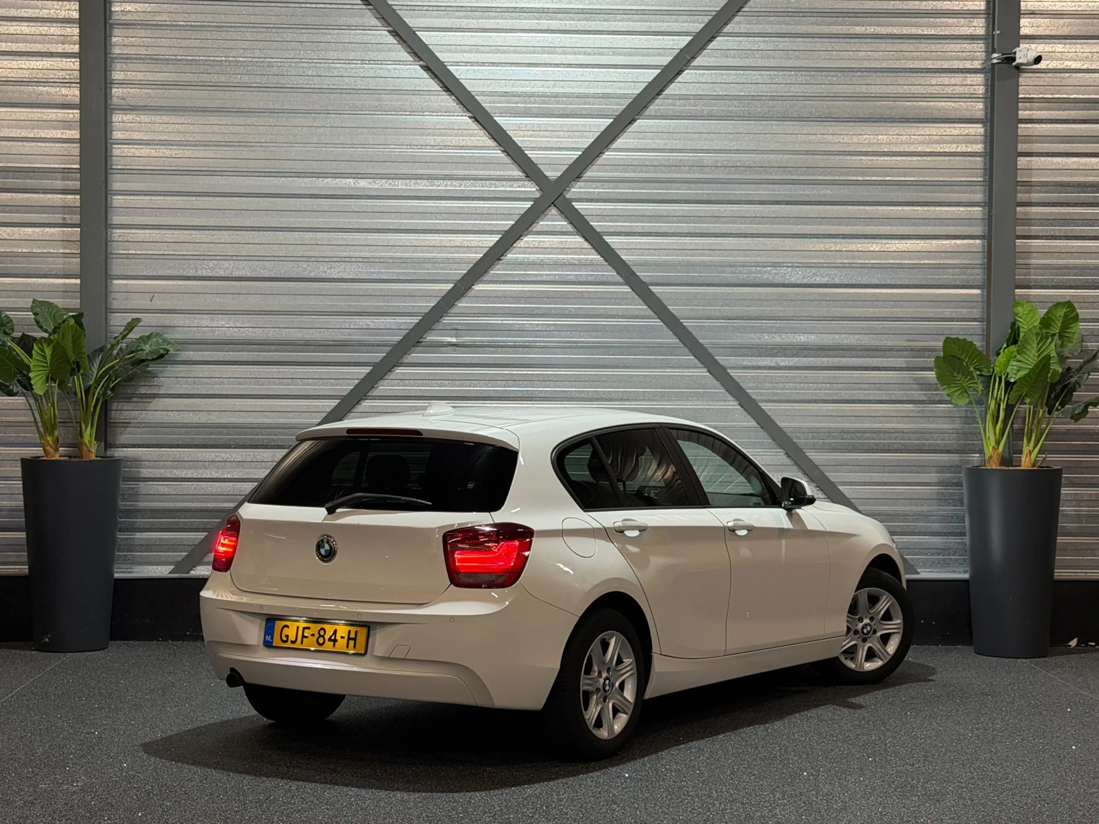 BMW 114 1-serie 114i EDE High Executive XENON/CRUISE/PDC/C — photo 17