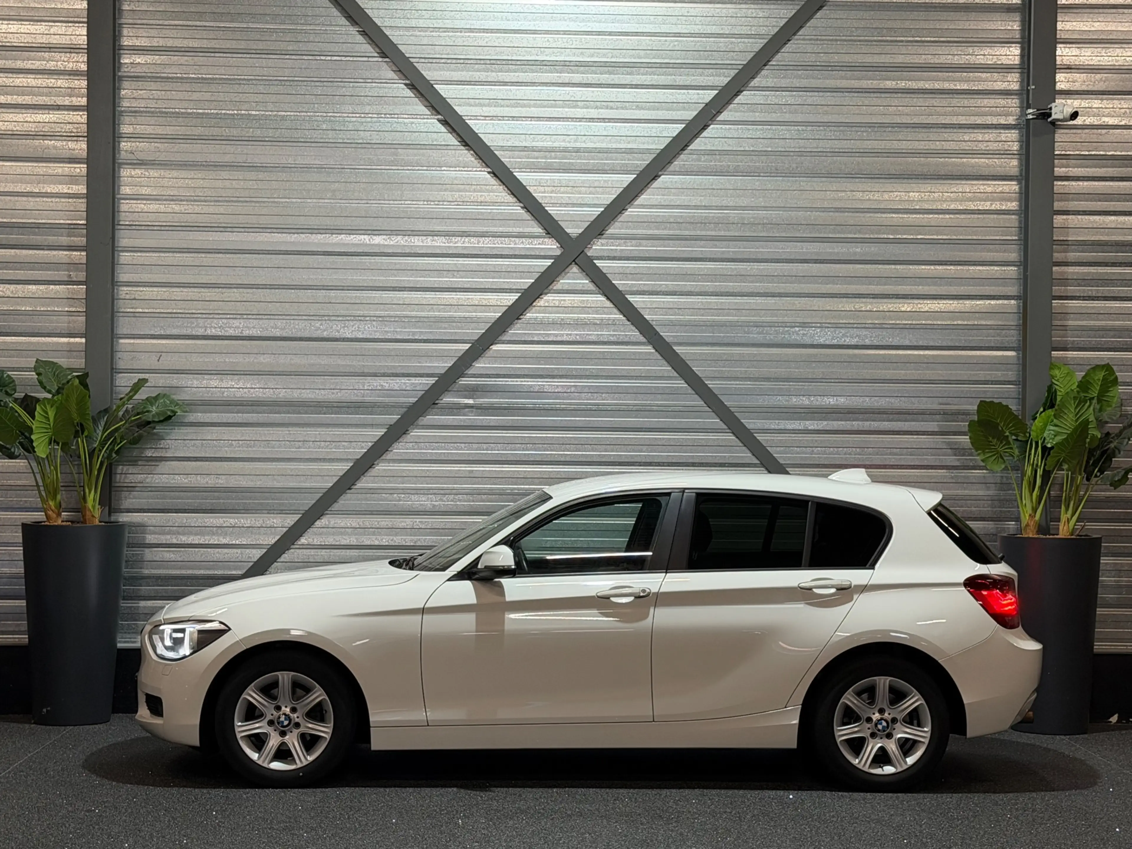 BMW 114 1-serie 114i EDE High Executive XENON/CRUISE/PDC/C — photo 16