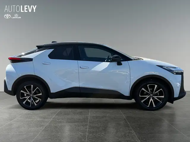 Toyota C-HR view 7