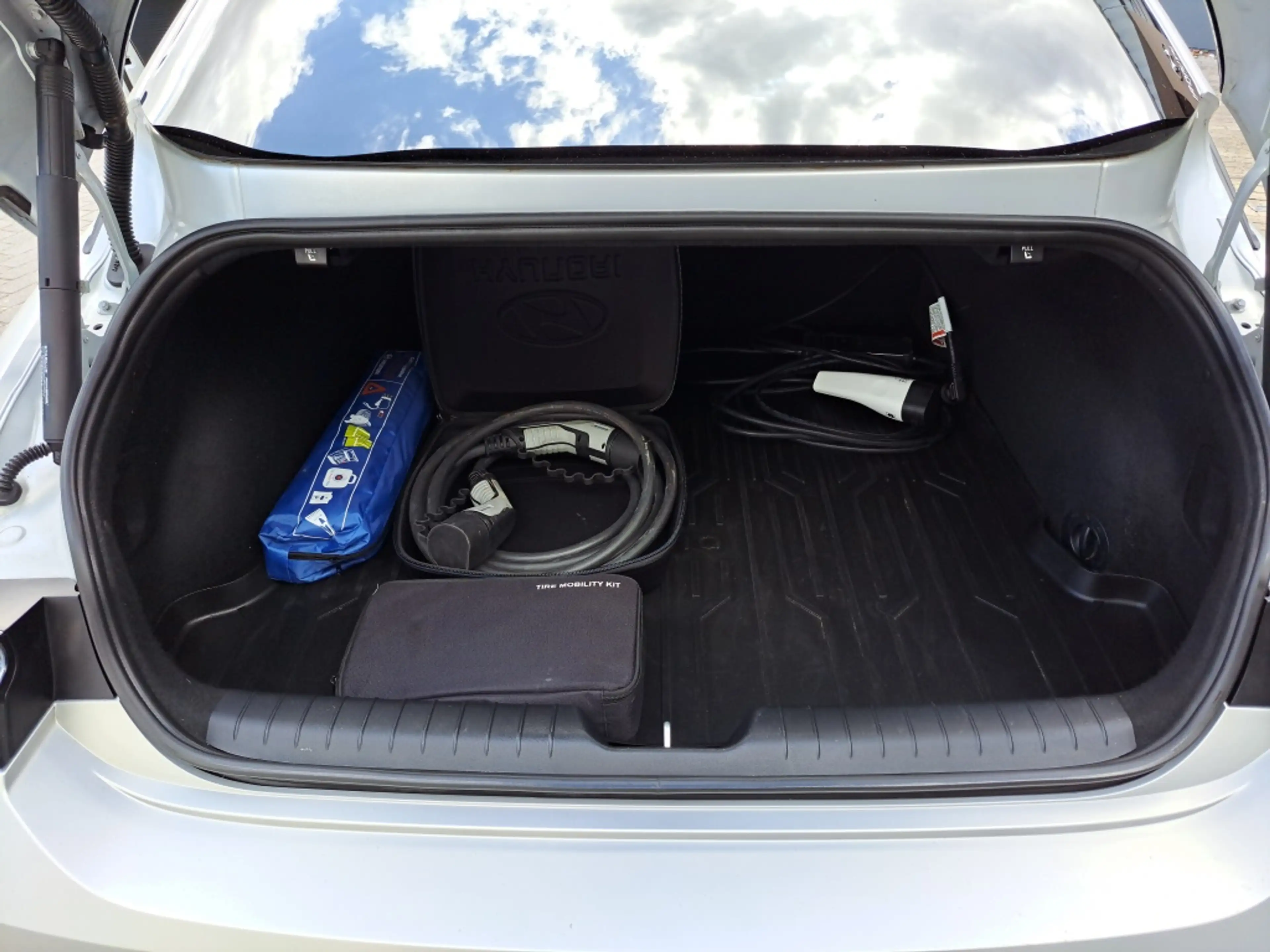 Hyundai IONIQ 6 Connect 77.4 kWh | 20 inch | Navi | ACC | Clima | — photo 20