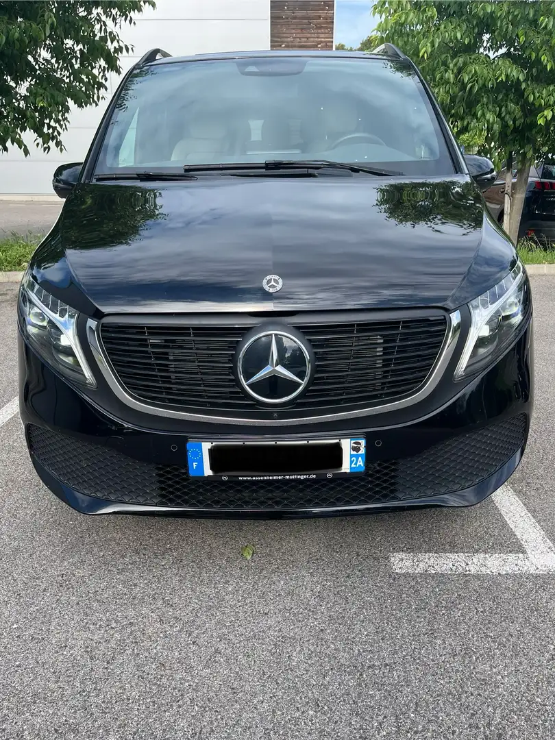 Mercedes-Benz EQV 300 Long 204 ch Avantgarde Noir - 2