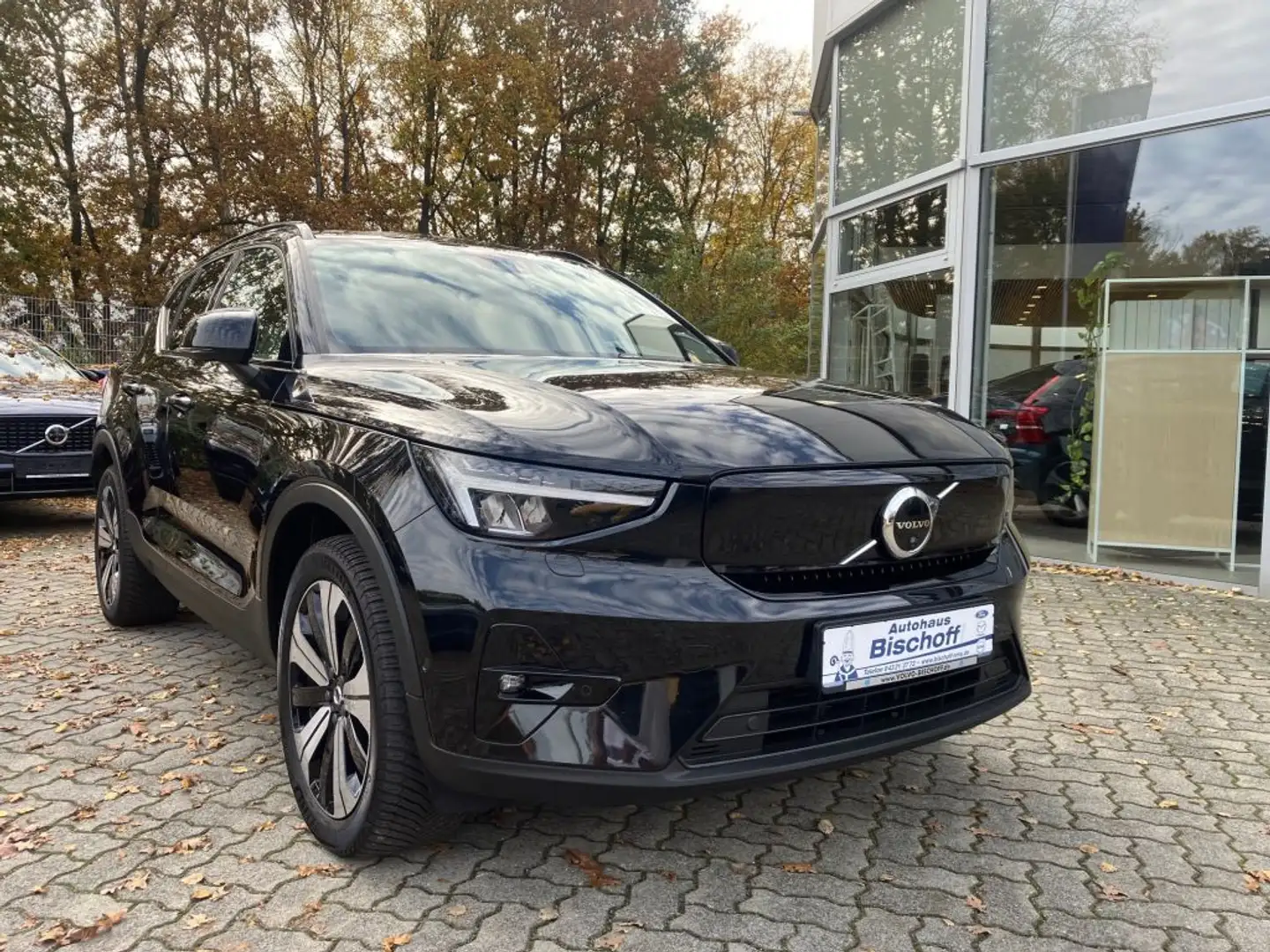 Volvo XC40 Recharge 69 kWh Single Motor Ultimate Schwarz - 2
