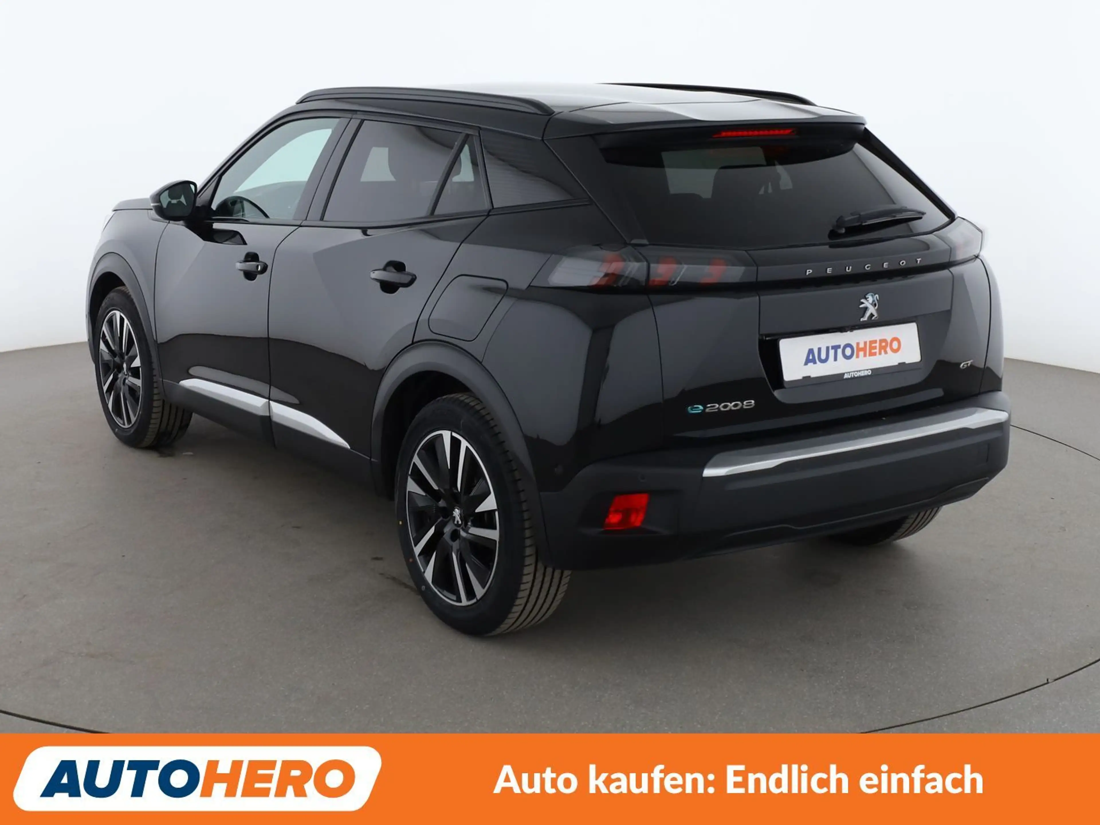 Peugeot e-2008 electric drive 100 kW e GT Aut.*NAVI*LED* — photo 4