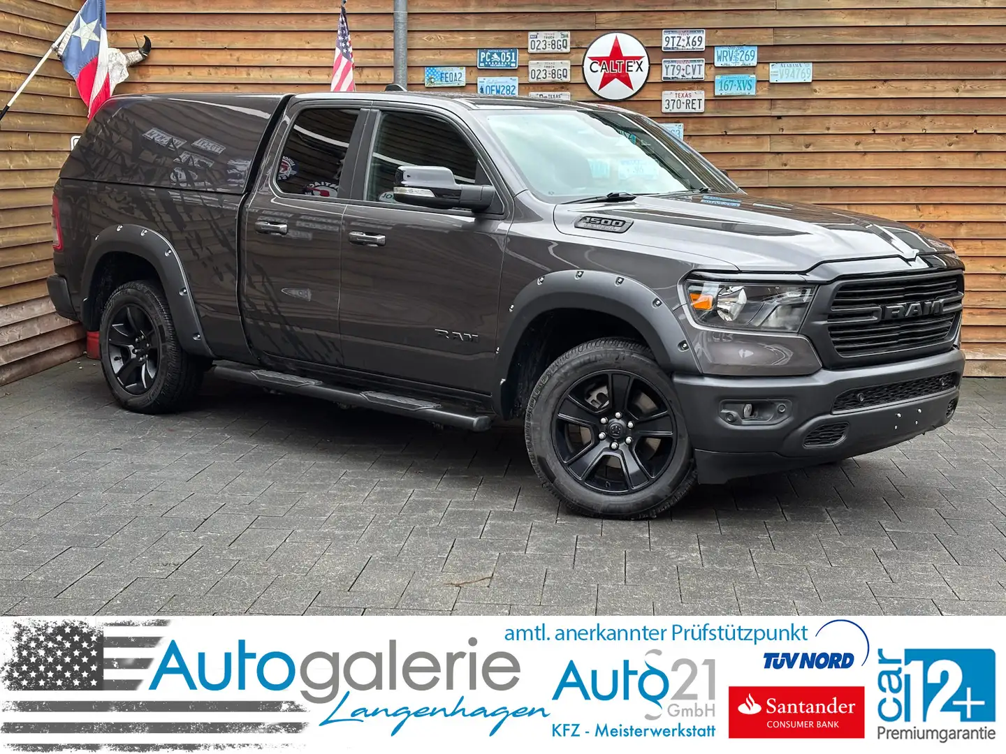 Dodge RAM 1500 5,7L Gen5 Hardtop QuadCab Leder Grau - 1