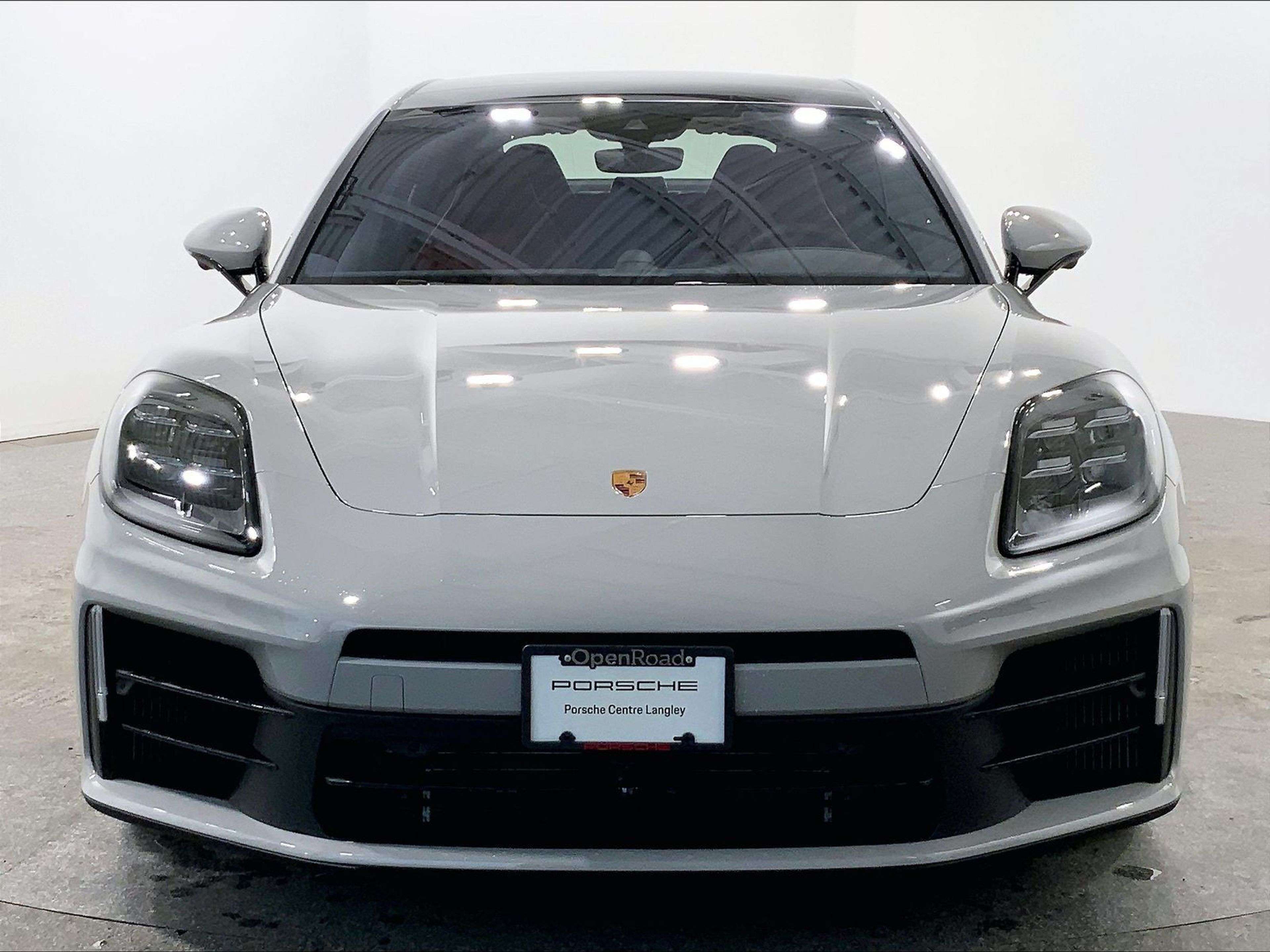 2026 Porsche Panamera 4 Hybrid, Passenger Display, Porsche Active Ride!