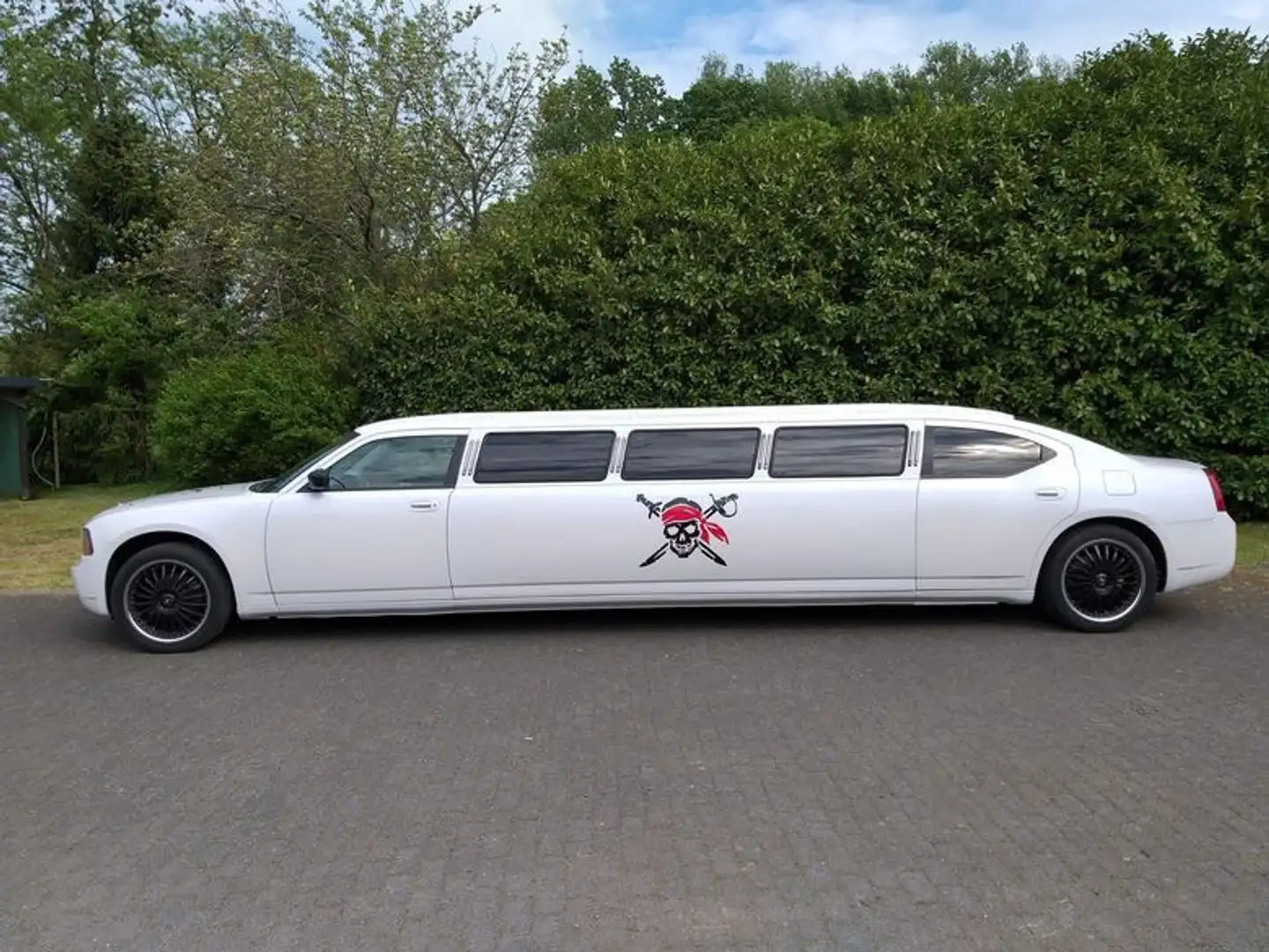 Dodge Charger " Super Strech Limo" Wit - 1