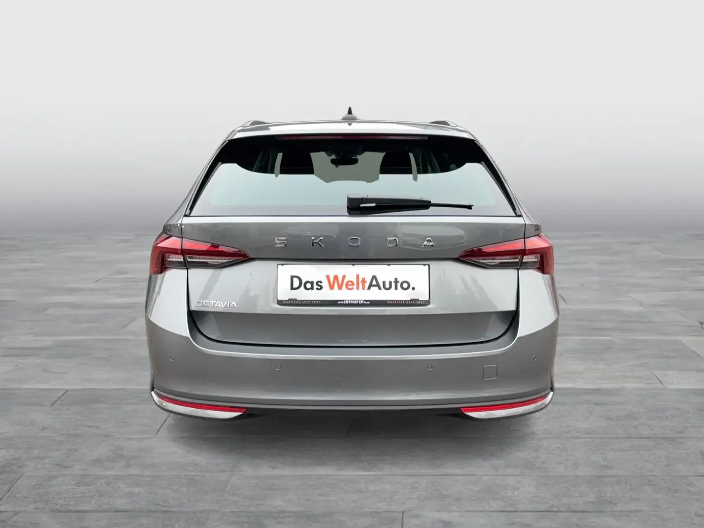 Skoda Octavia Essence TSI Grau - 2