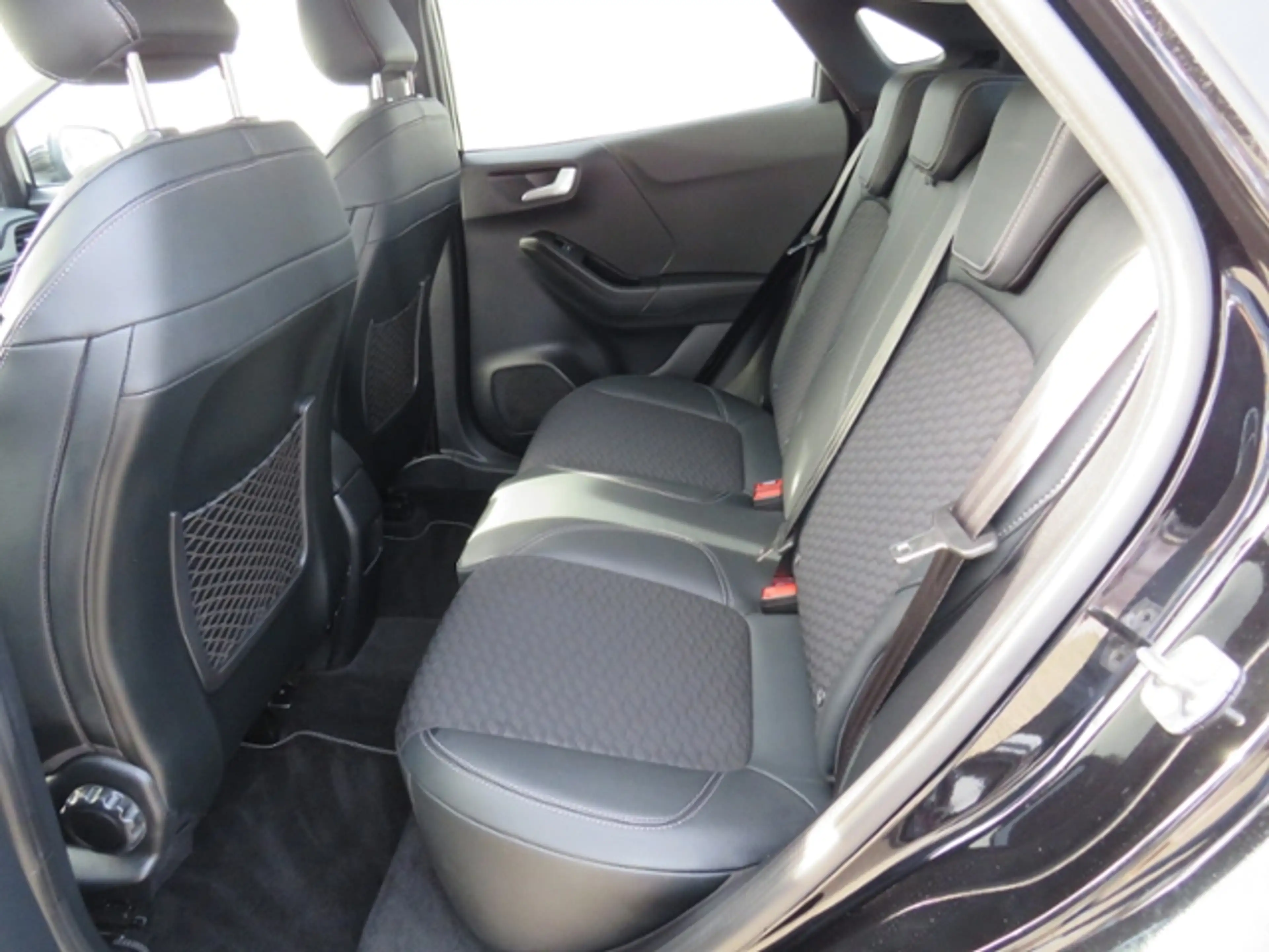Ford Puma Titanium X Klima LED Navi Alu — photo 14