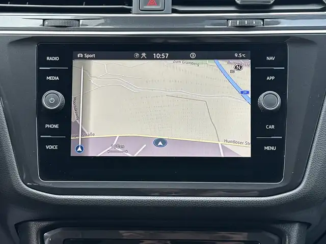 Volkswagen Tiguan Allspace view 14