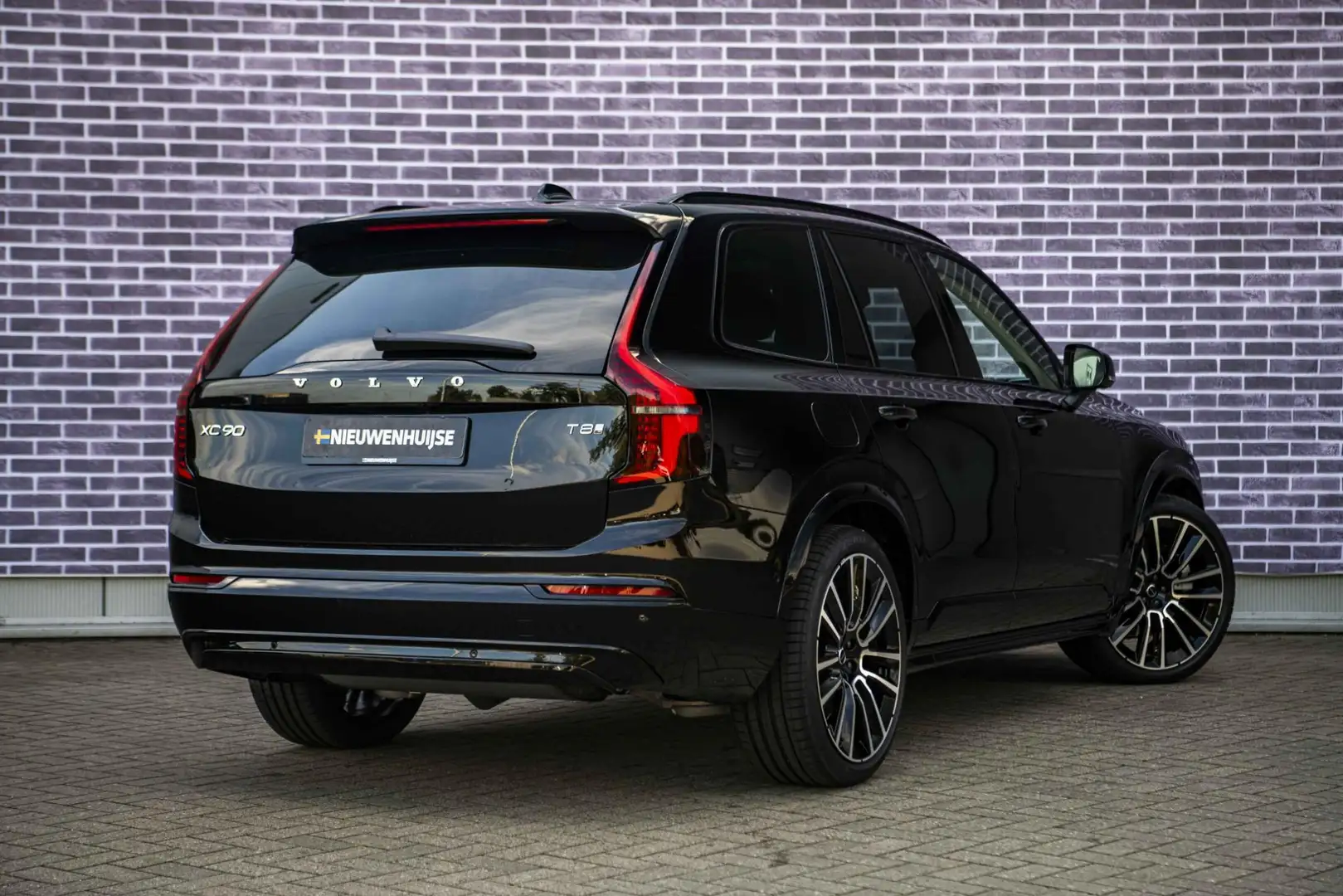 Volvo XC90 2.0 T8 Plug-in hybrid AWD Ultra Dark Executive Edi Noir - 2