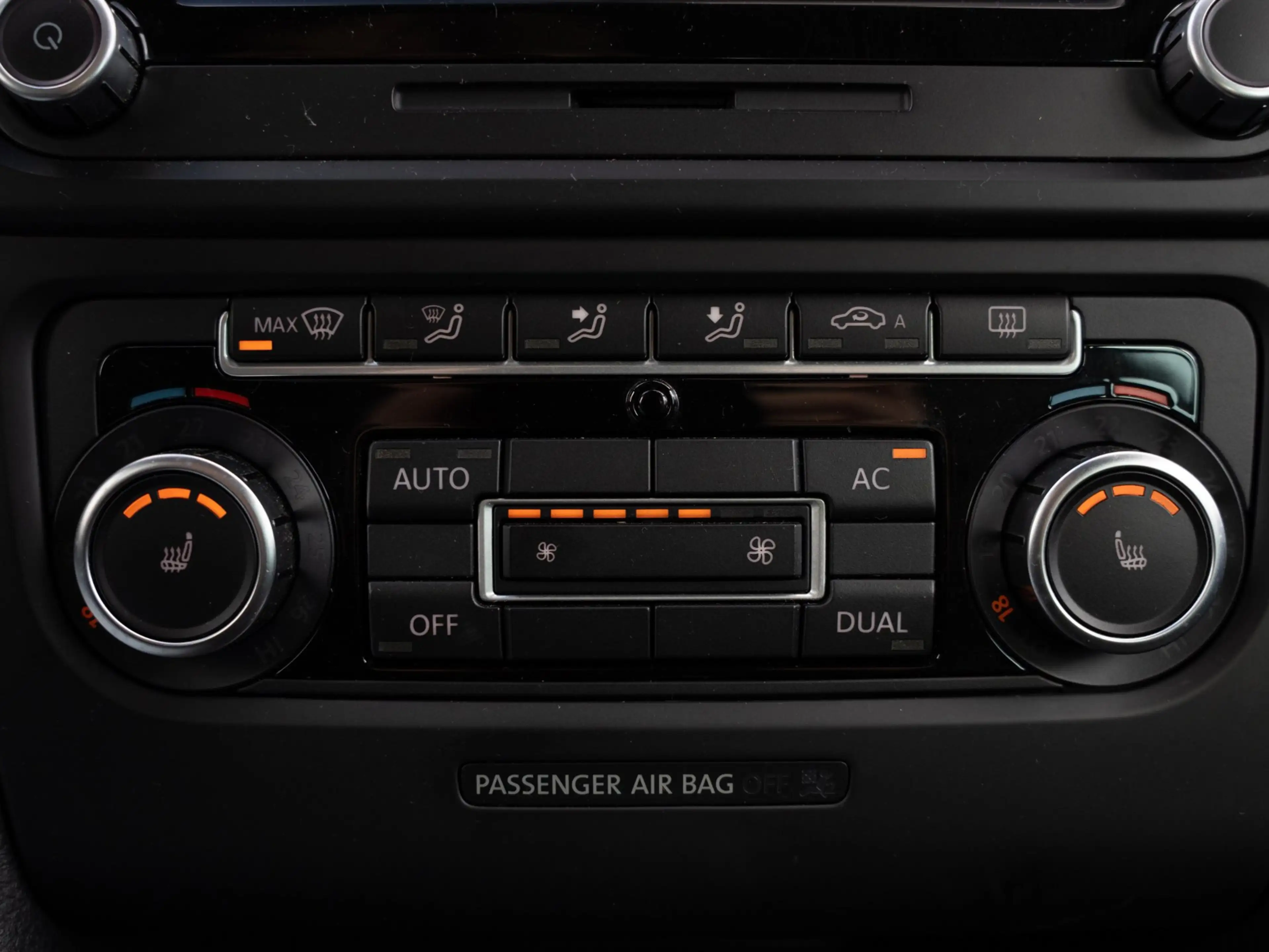 Volkswagen Golf GTI Volkswagen|Camera|PDC|Xenon-Led 2.0 — photo 24