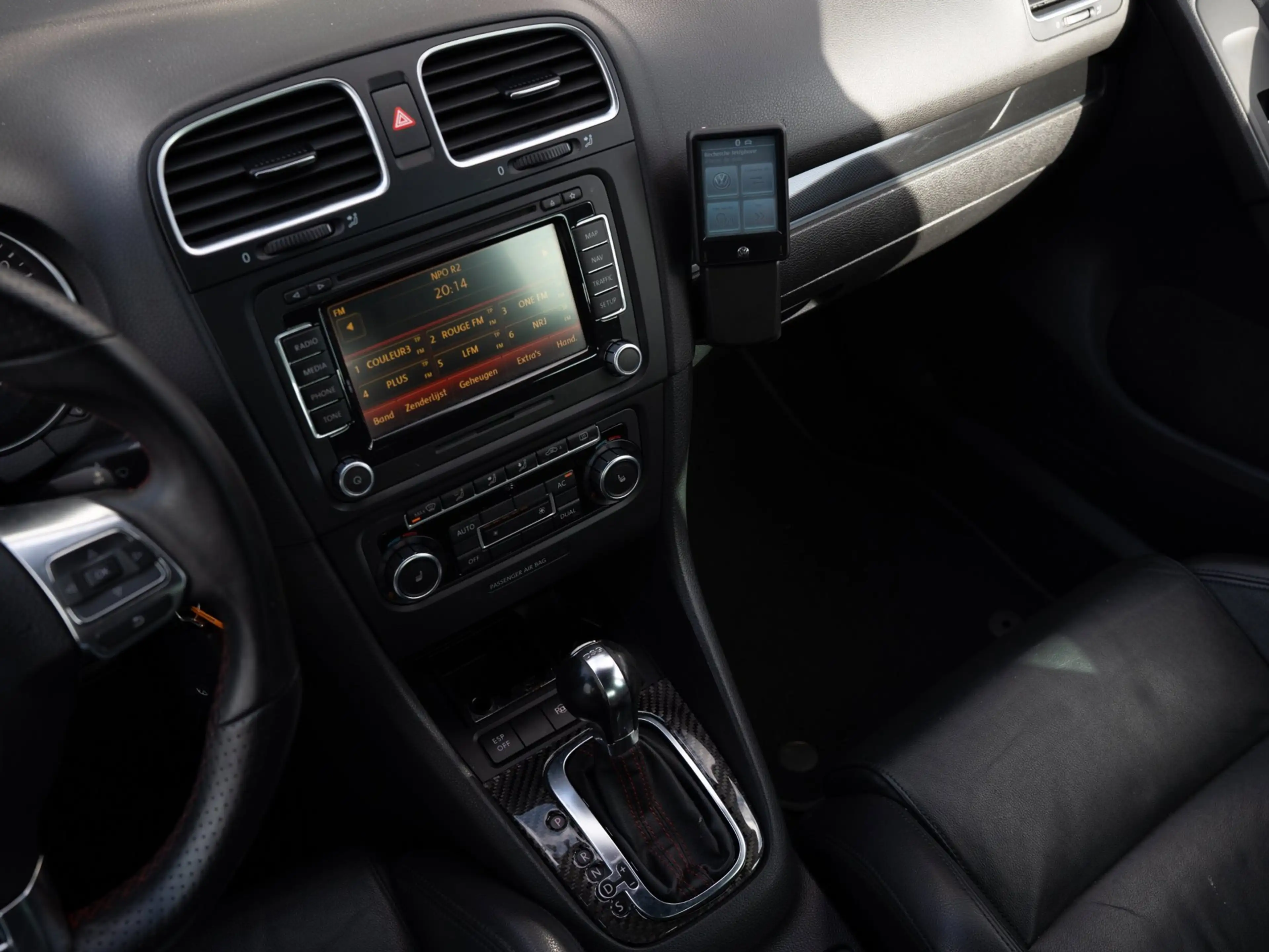 Volkswagen Golf GTI Volkswagen|Camera|PDC|Xenon-Led 2.0 — photo 31