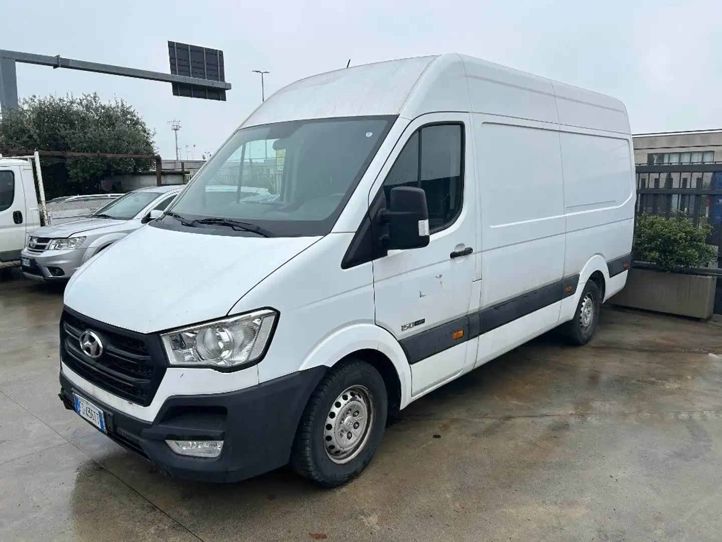 Hyundai H 350 H350 2.5 CRDI RWD PM-TN Furgone Classic M Weiß - 1