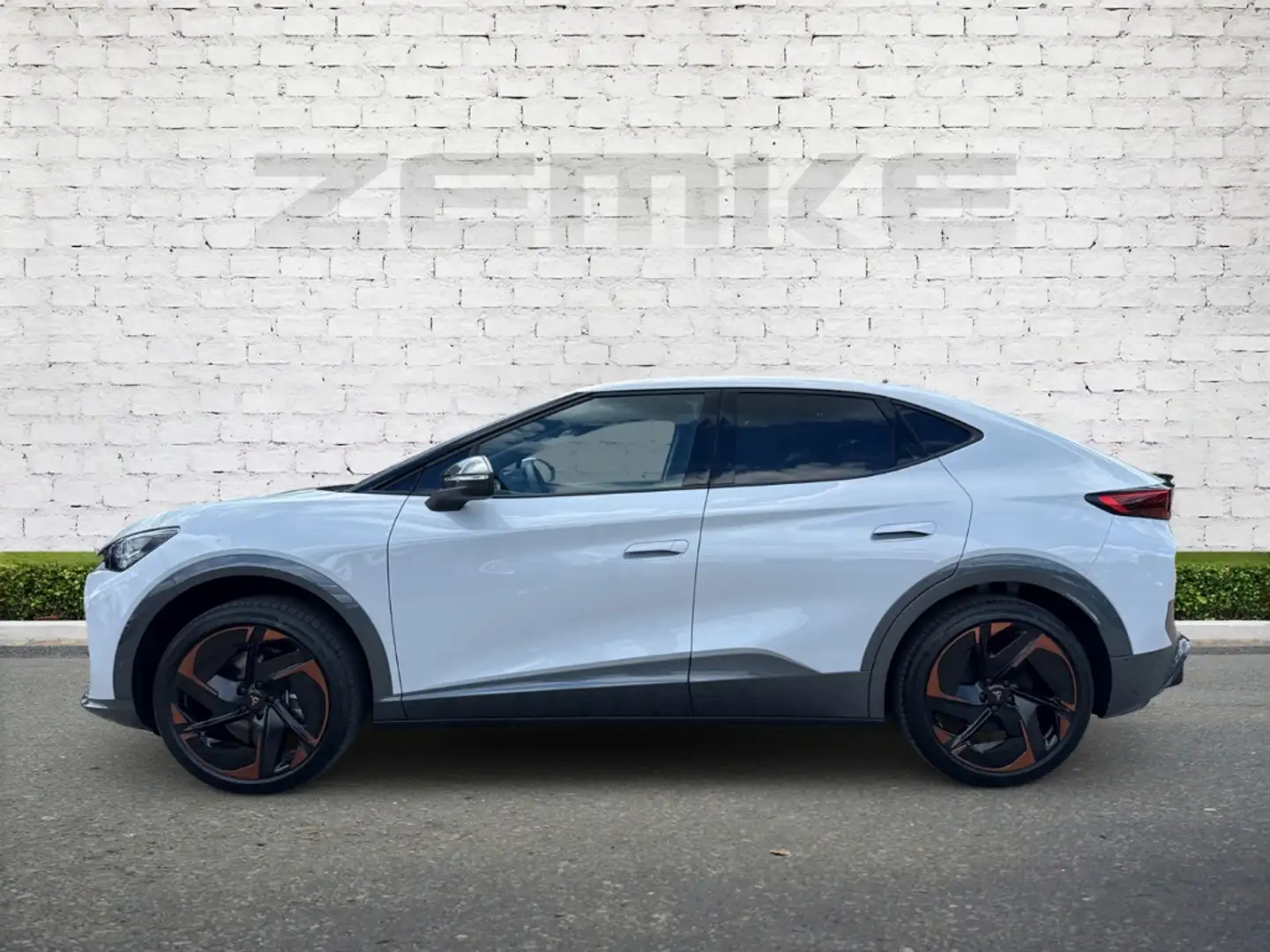 CUPRA Tavascan 250 k 4Drive VZ Dual Engine Panodach Navi Argent - 2