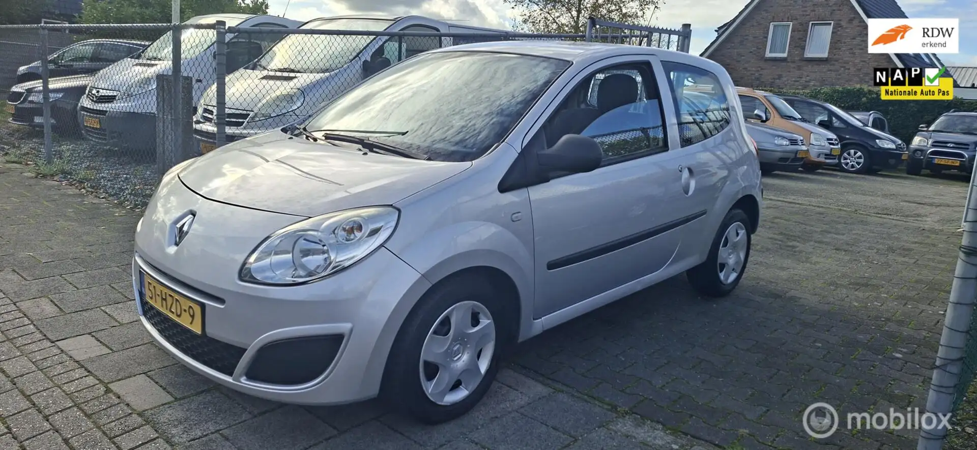 Renault Twingo 1.2 Authentique airco elc ramen Gris - 1