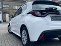 Toyota Yaris 1.5i VVT-i Hybrid NAVI/AUTOMAT/GARANTIE 2030/CARNE Blanc - thumbnail 8