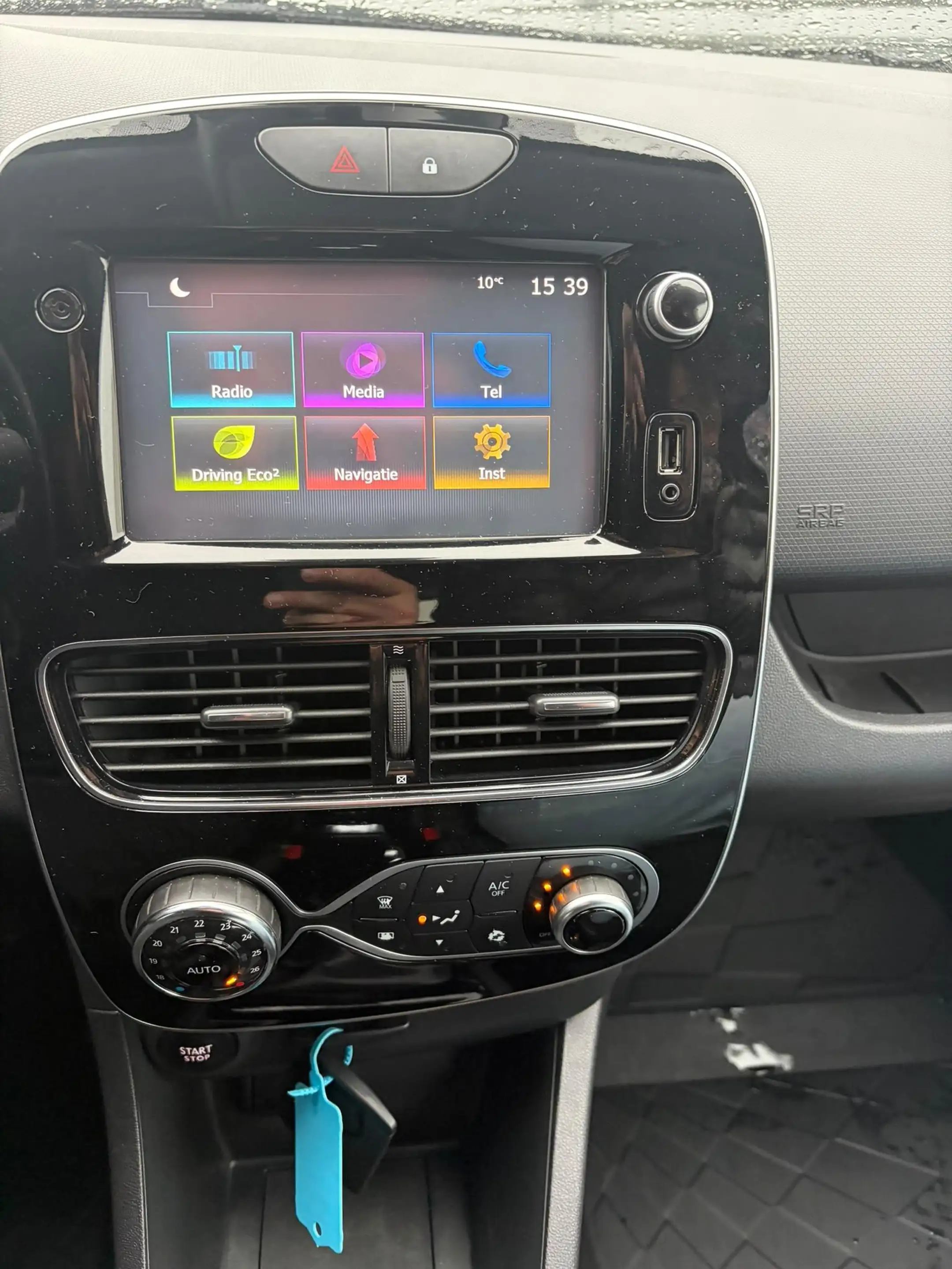 Renault Clio Estate 0.9 TCe Intens Clima, cruise, camera, pdc a — photo 15