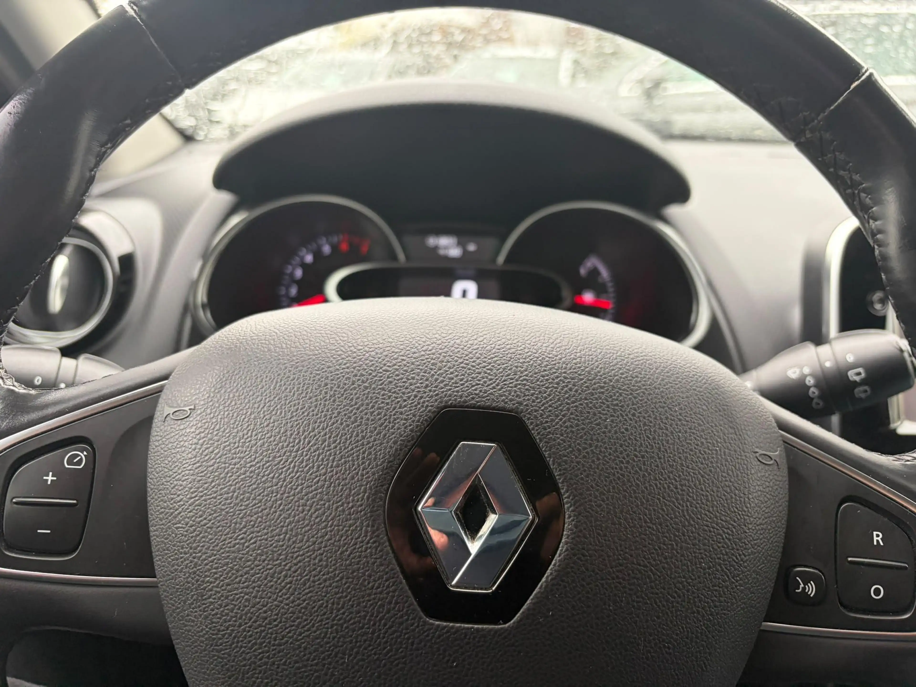 Renault Clio Estate 0.9 TCe Intens Clima, cruise, camera, pdc a — photo 13