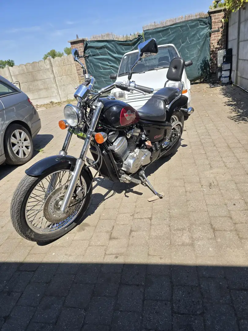 Honda Shadow 600 Černá - 1