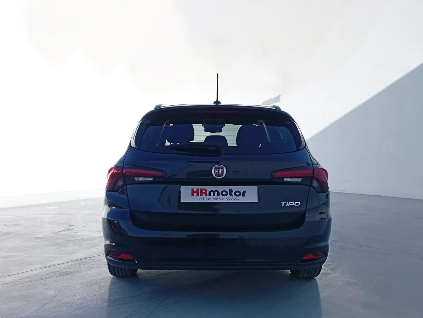 Fiat Tipo Life Plus Negro - 2