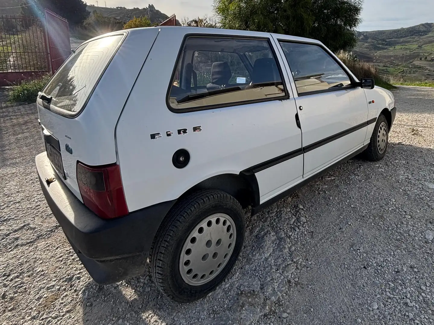 Fiat Uno Uno 3p 1.0 Fire White - 1