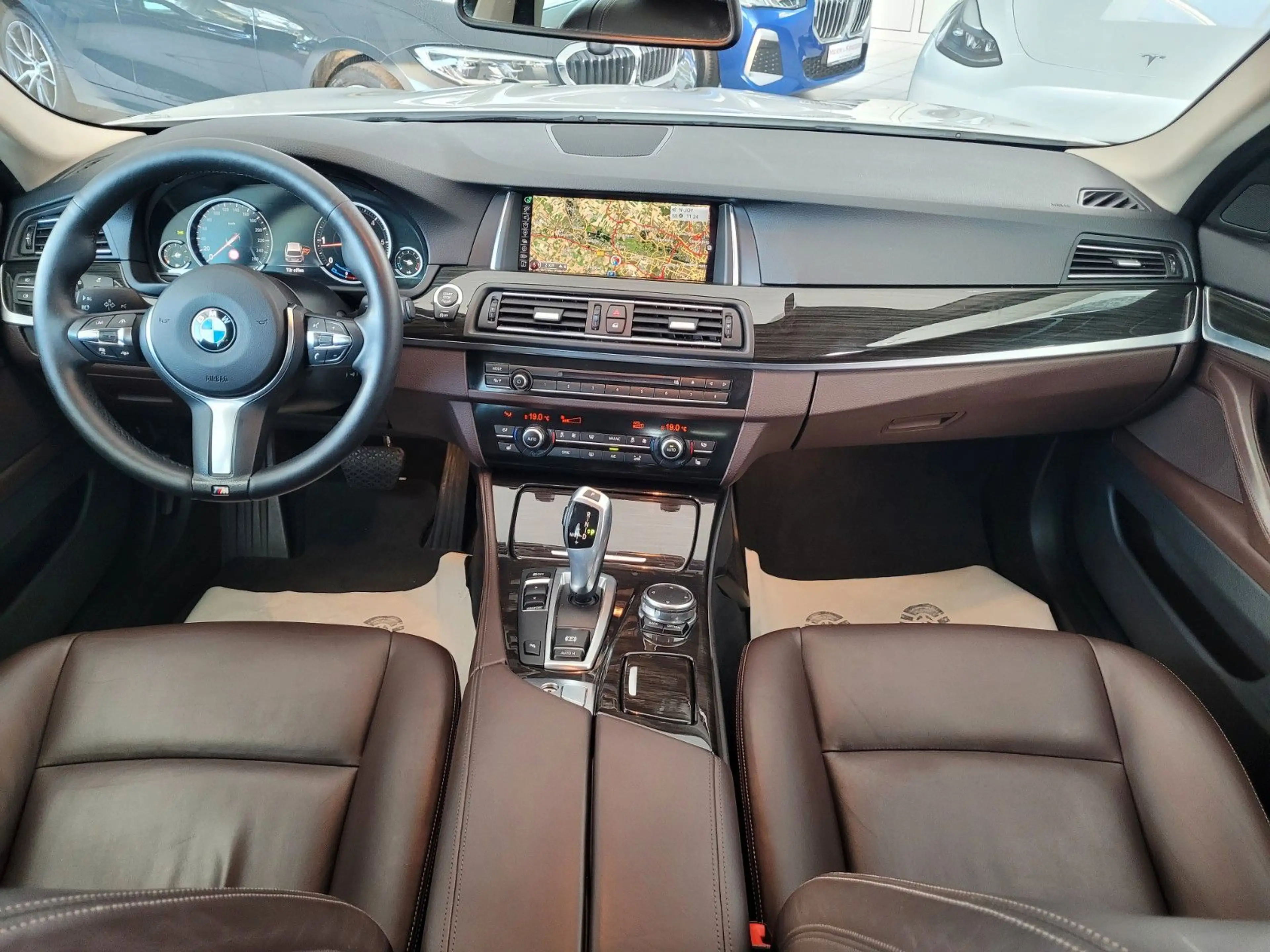BMW 525 D Luxury/HuD/19"/NaviProf/M-Sportlenkrad/1Hd — photo 2