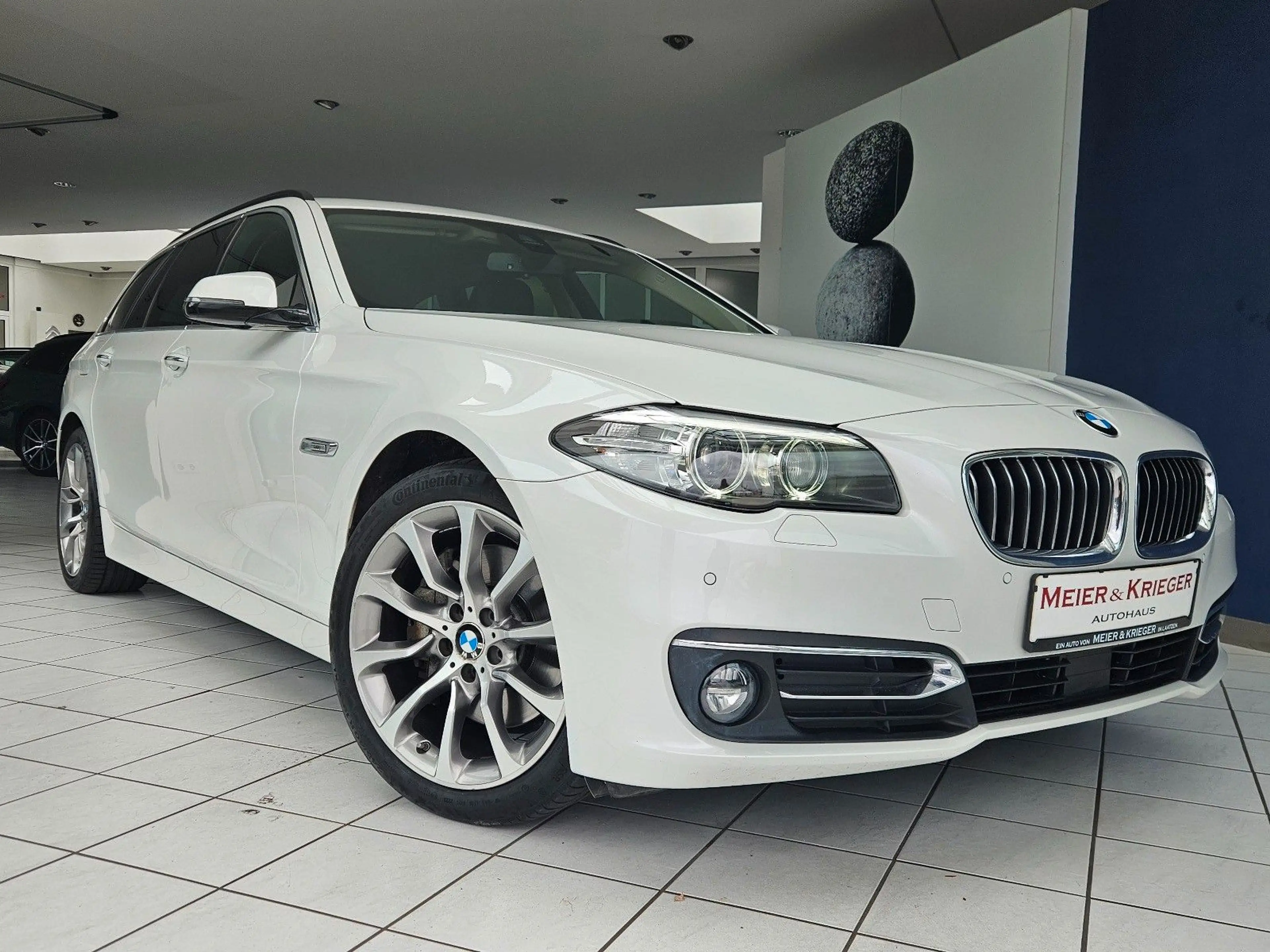 BMW 525 D Luxury/HuD/19"/NaviProf/M-Sportlenkrad/1Hd