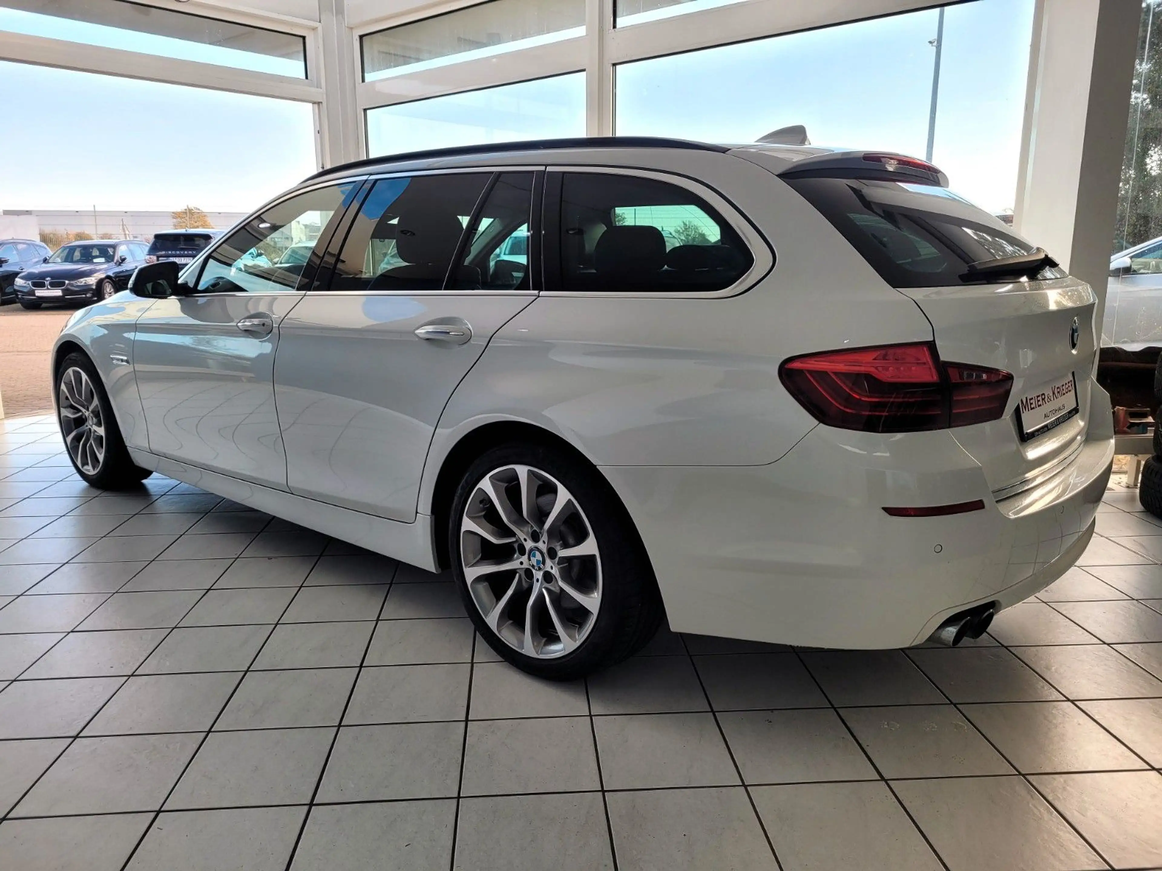 BMW 525 D Luxury/HuD/19"/NaviProf/M-Sportlenkrad/1Hd — photo 5