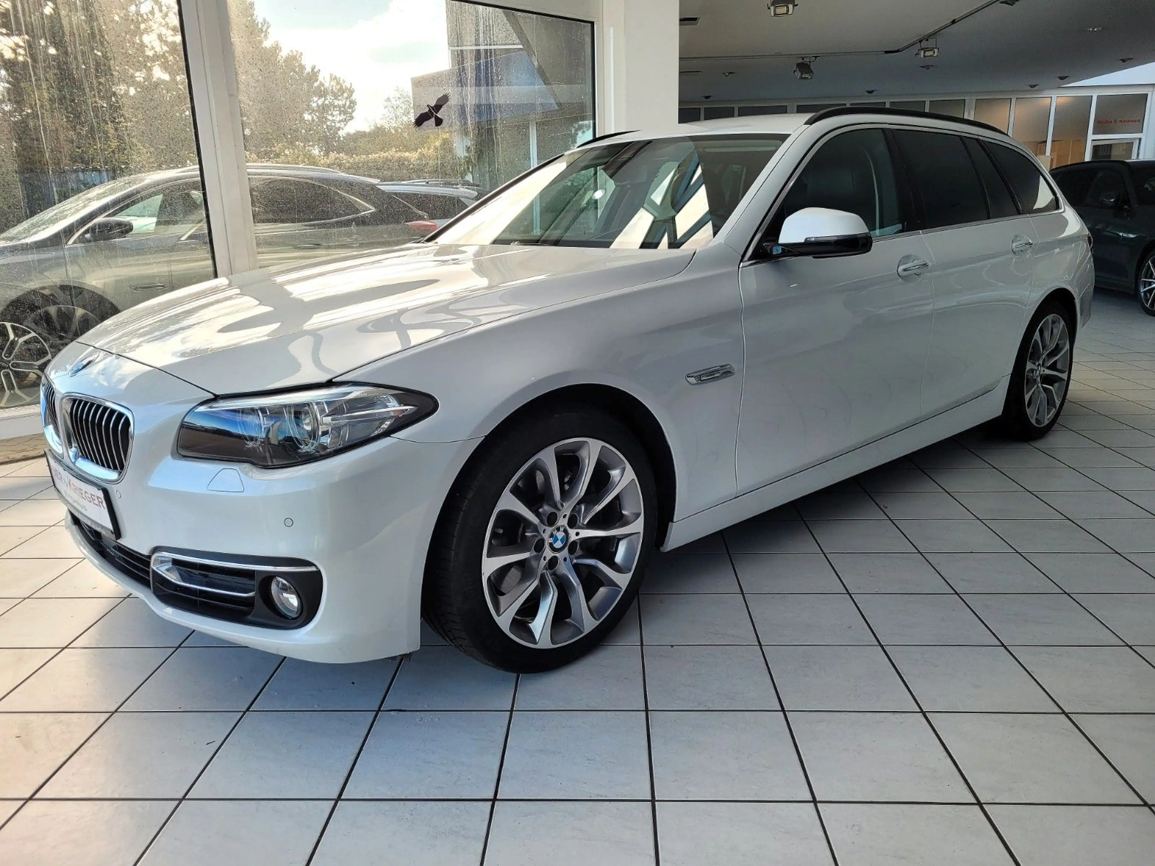 BMW 525 D Luxury/HuD/19"/NaviProf/M-Sportlenkrad/1Hd — photo 4