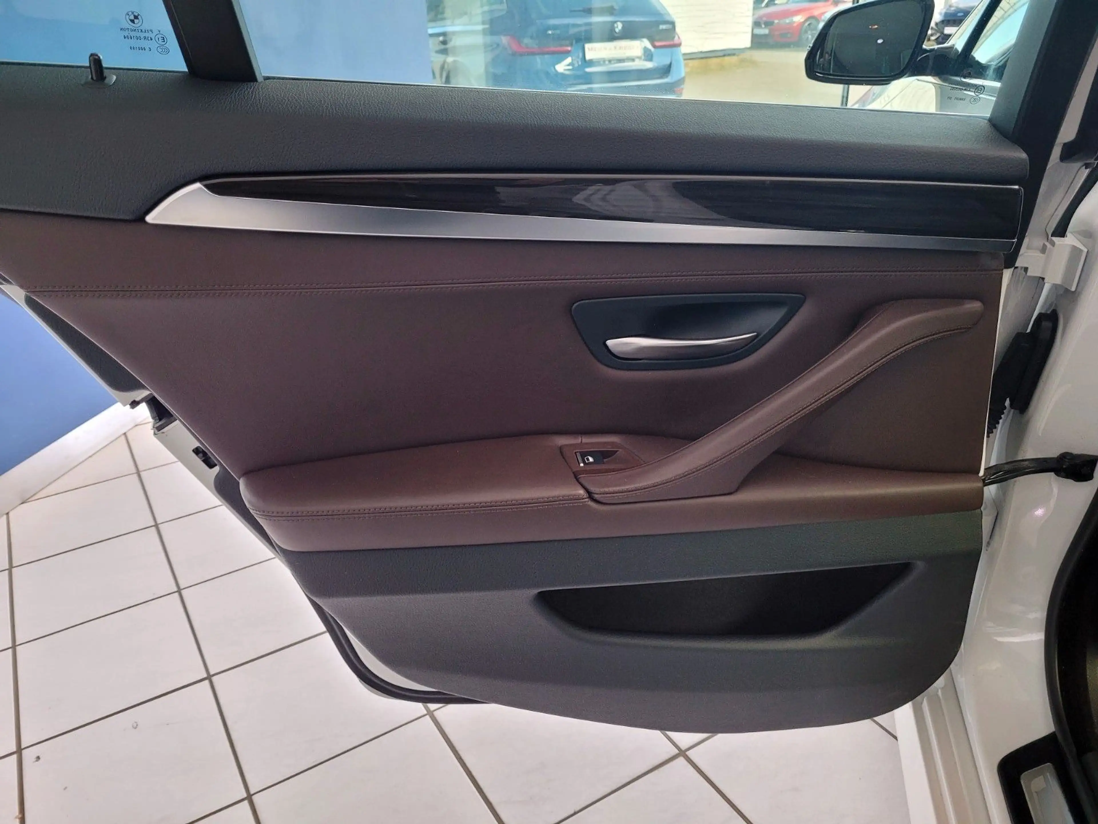 BMW 525 D Luxury/HuD/19"/NaviProf/M-Sportlenkrad/1Hd — photo 29