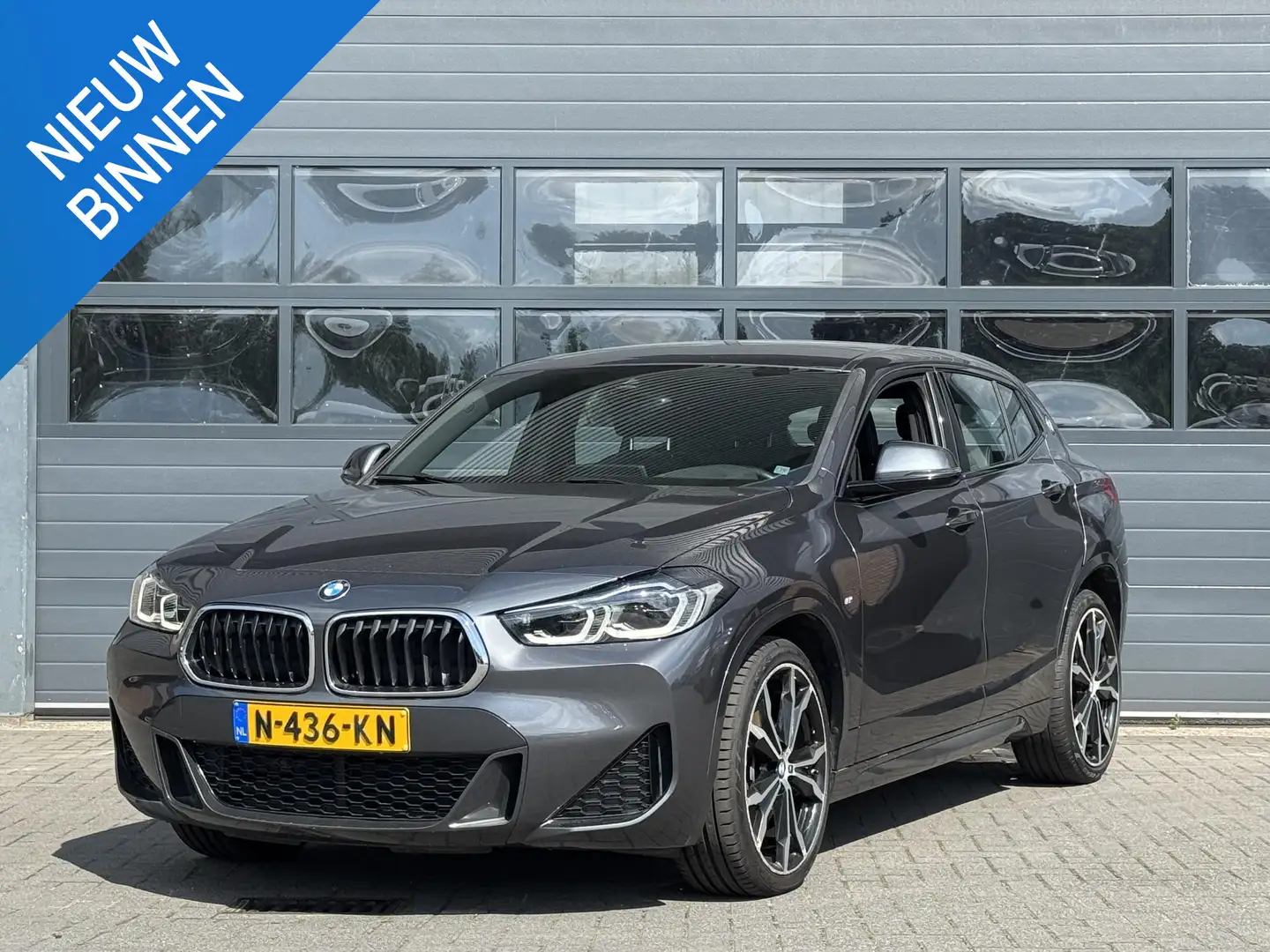 BMW X2 SDRIVE20I BUSINESS EDITION I AUTOMAAT I M SPORT I Grijs - 1