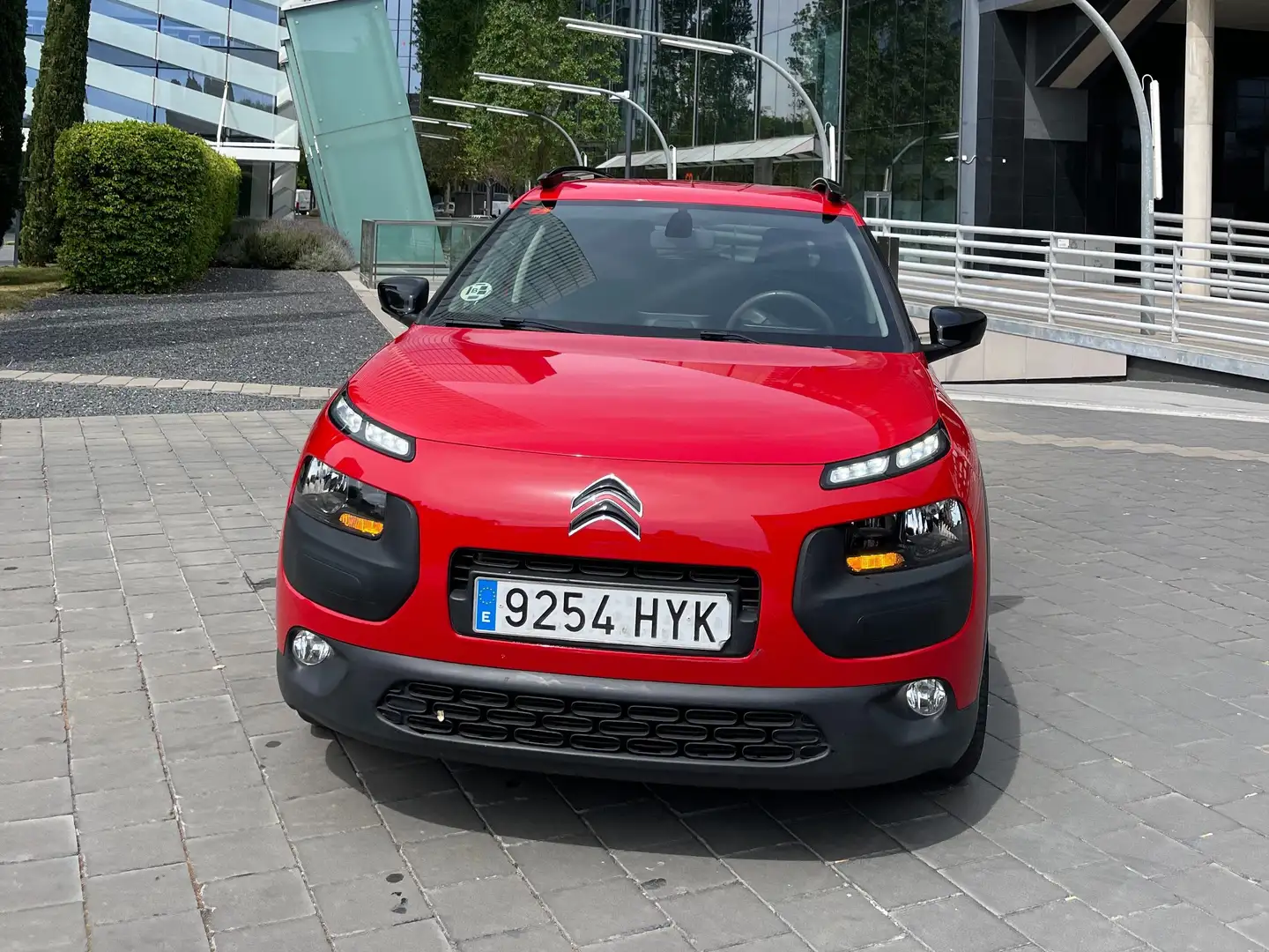 Citroen C4 Cactus 1.6e-HDi Feel Cool ETG6 92 Rood - 2