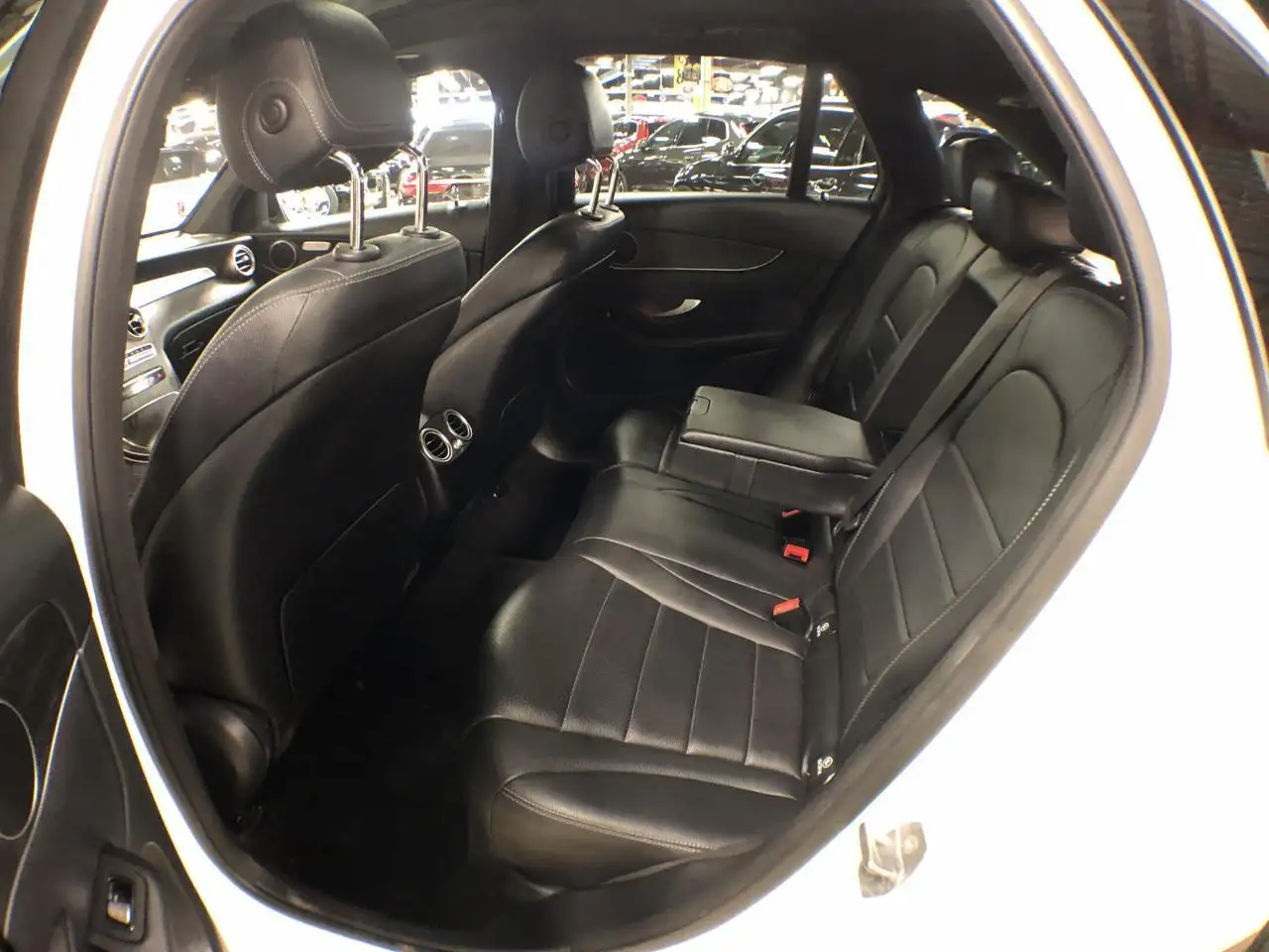 Mercedes-Benz GLC снимка Mercedes-Benz GLC