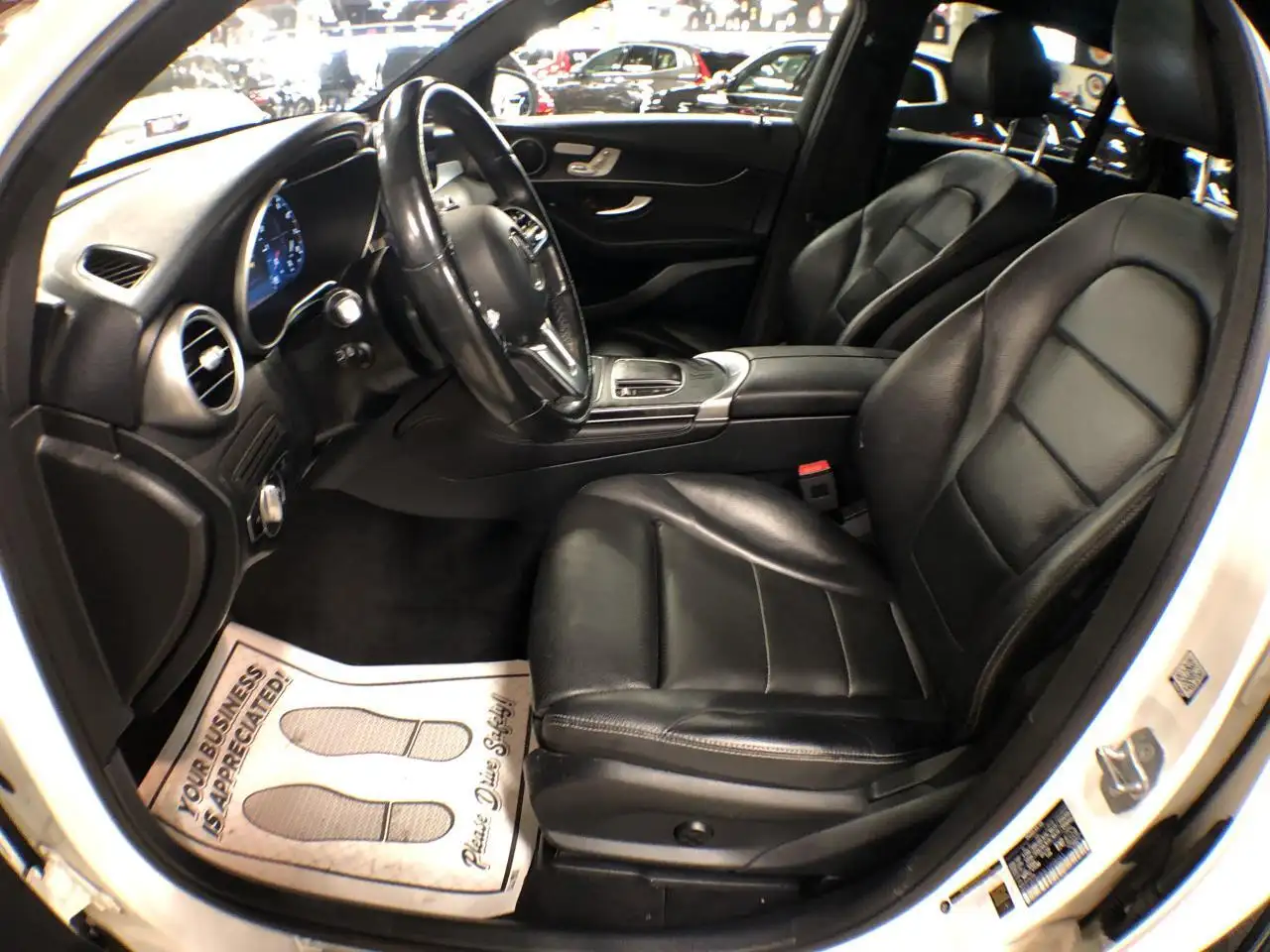 Mercedes-Benz GLC снимка Mercedes-Benz GLC